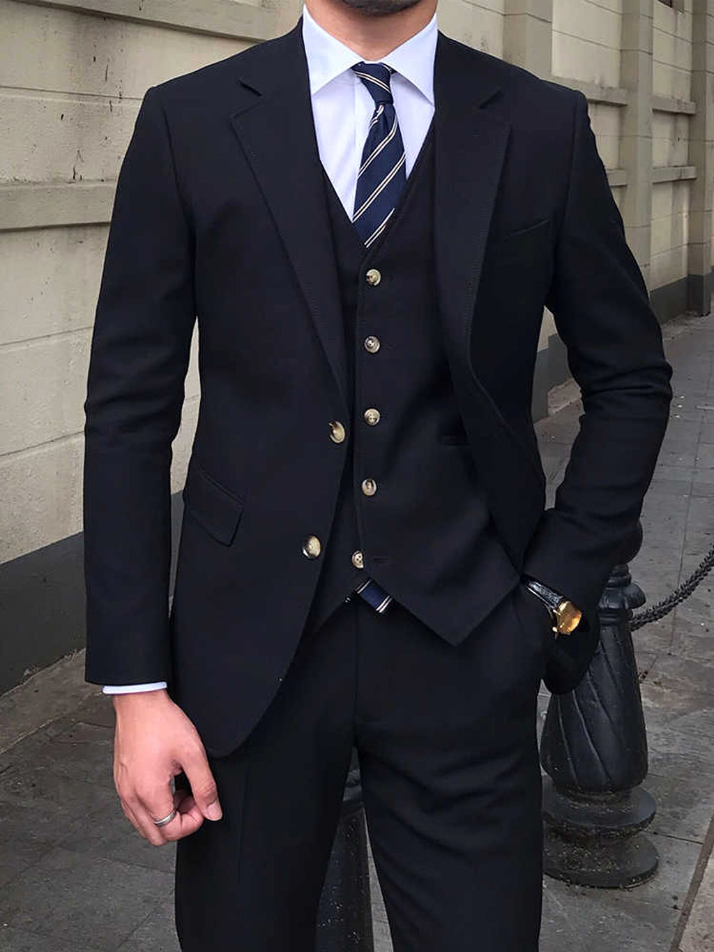 Vérselle™ – Slim-Fit Modern Three-Piece Suit - enhanced image 3