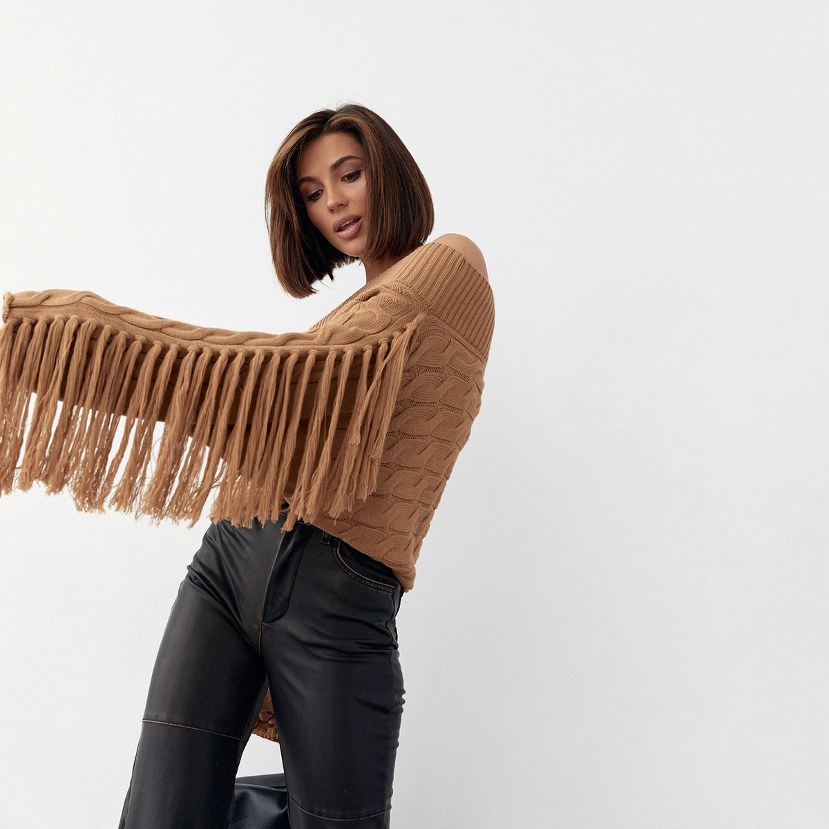 A Pure Color Elegant Style Woolen Tassel Design Sweater  Women - enhanced image 3