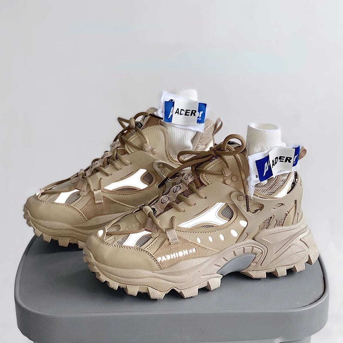 Round Head Net Top Daddy Shoes Thick Soled Casual Shoe Man - enhanced image 3