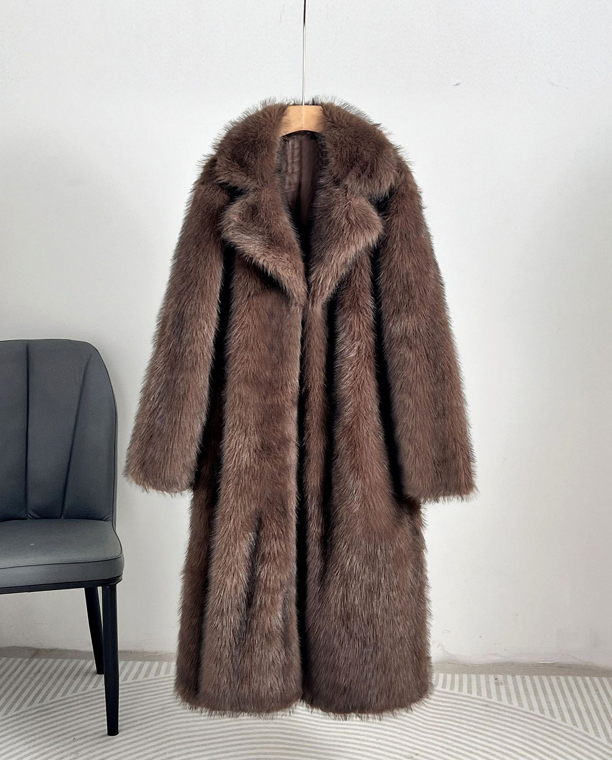 Royal Faux Fur Maxi Coat – 25 Edition - enhanced image 3