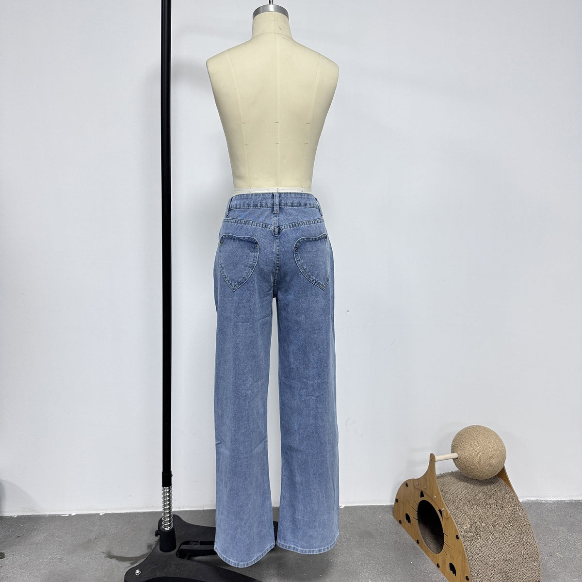 Straight Fit Denim Jeans – 25 Edition - enhanced image 3