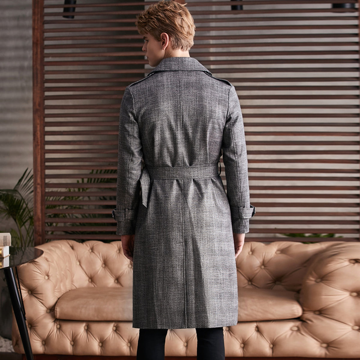 The Trenchcoat Is Over The Knee And Long Men - enhanced image 3