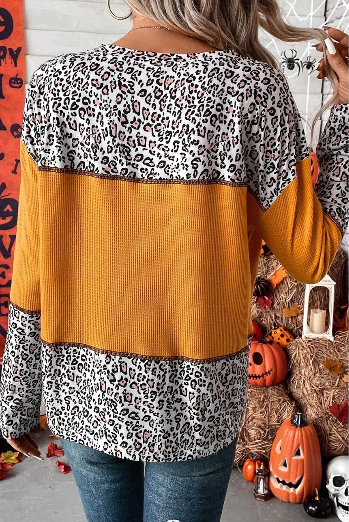 Women Round Neck Leopard Splicing Waffle Sweater - enhanced image 3