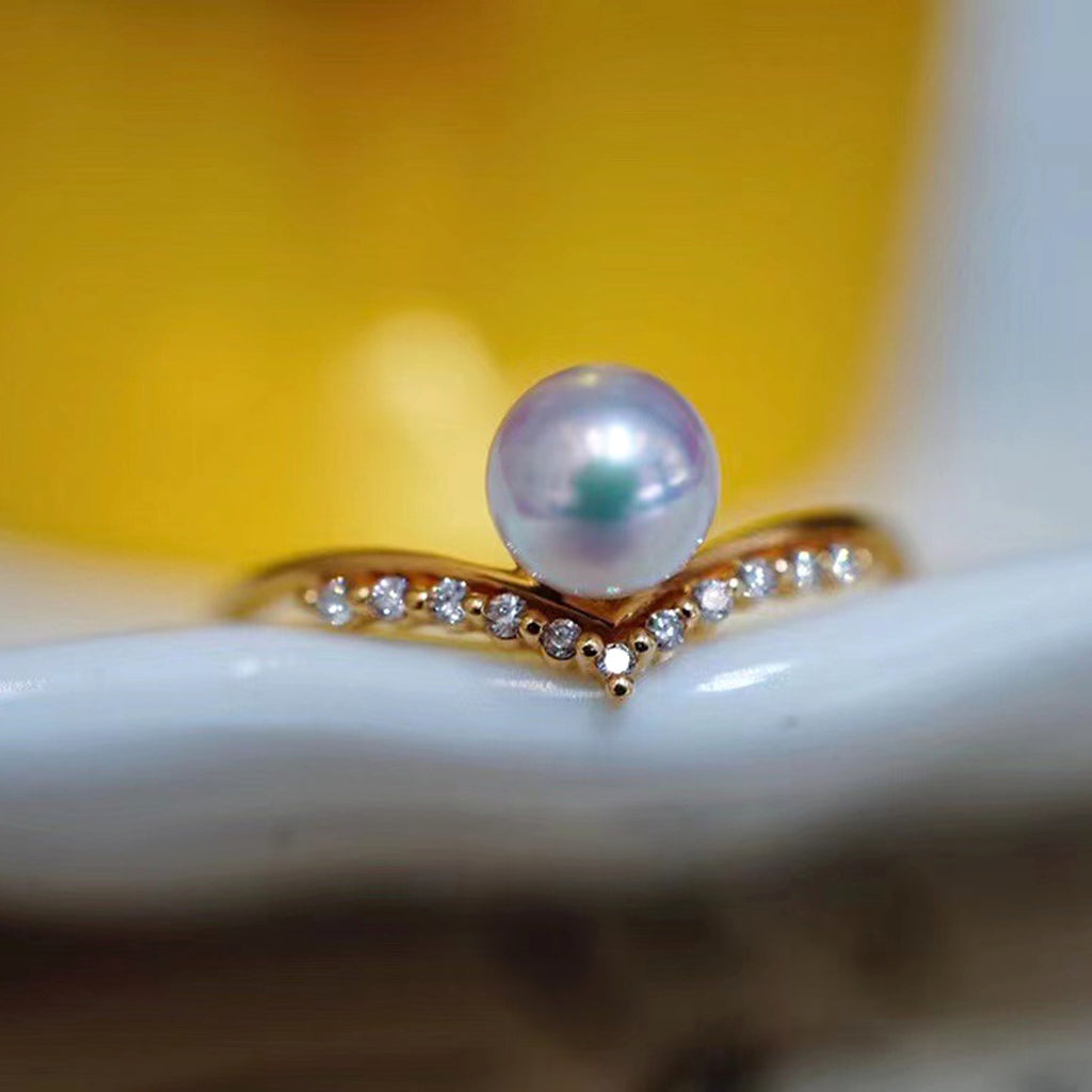 Women's 18k Gold And Diamond V-shaped Fashion Simple Ring - enhanced image 3