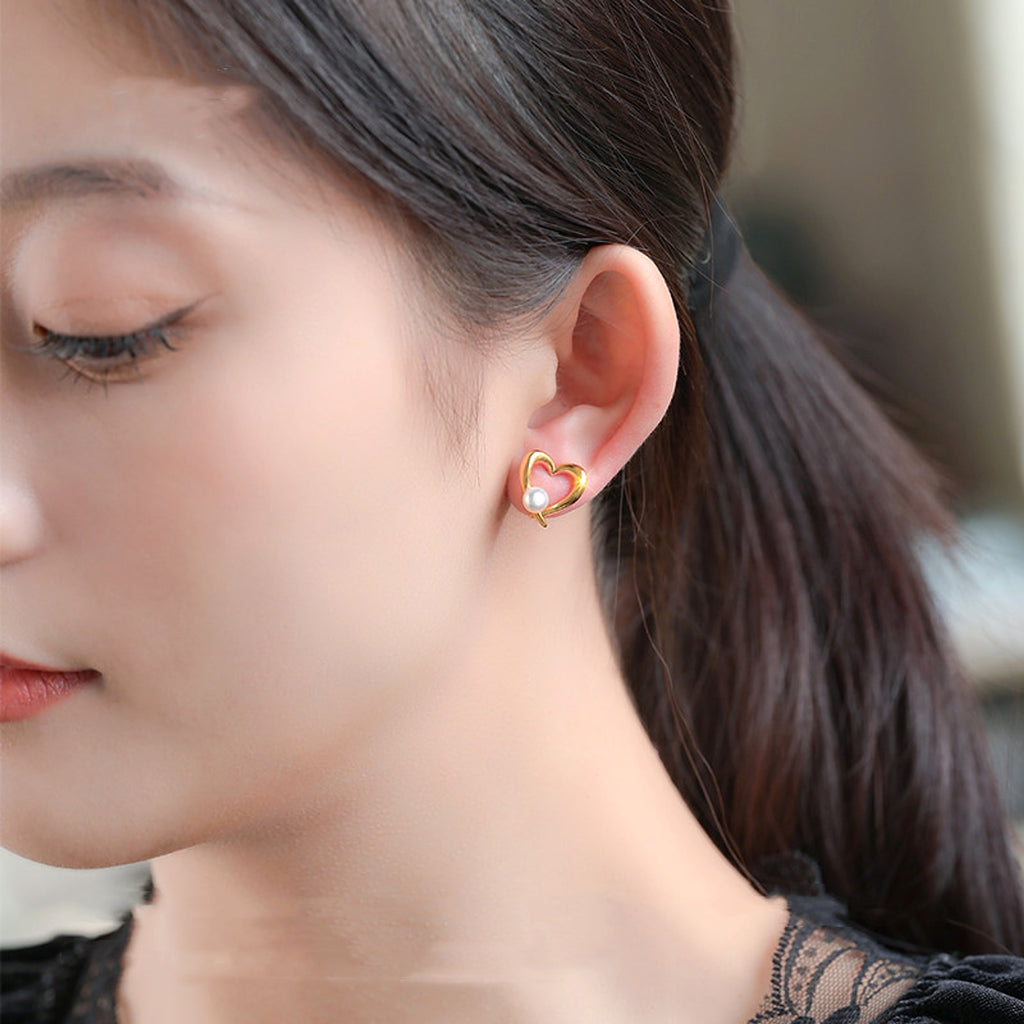 Women's Natural Pearl Earrings - enhanced image 3