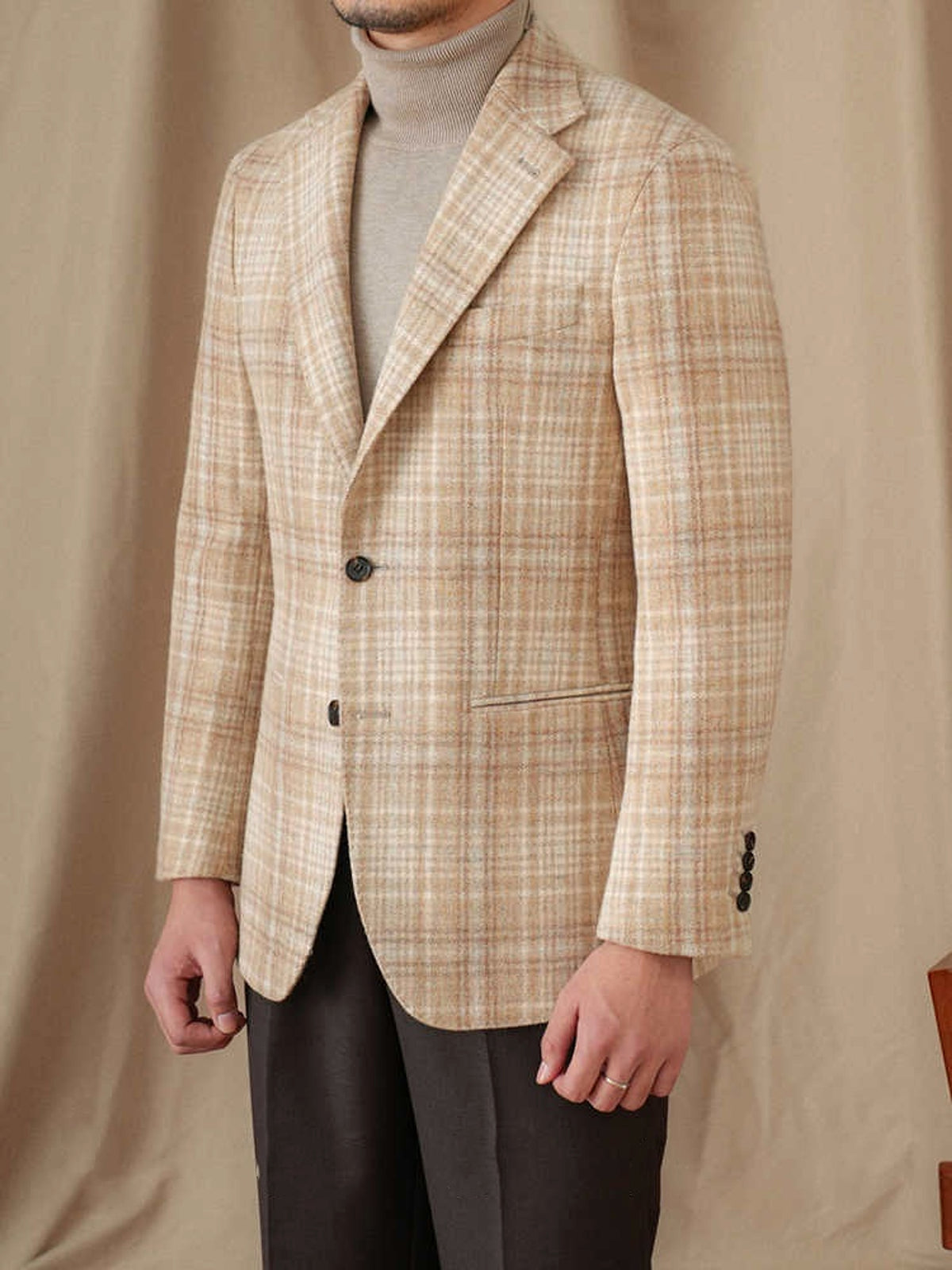 WoolRetro™ – Classic Plaid Wool Suit for Men - enhanced image 3