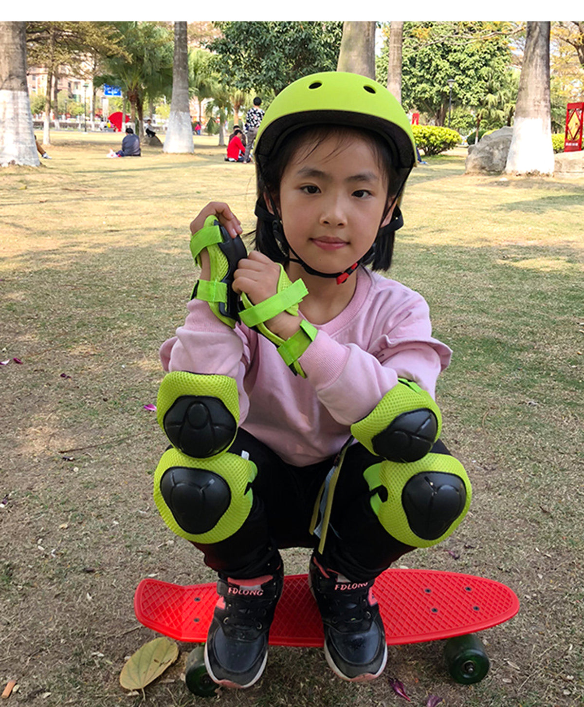 Combination Sports Children's Roller Skating Mine Knee Pads - enhanced image 4