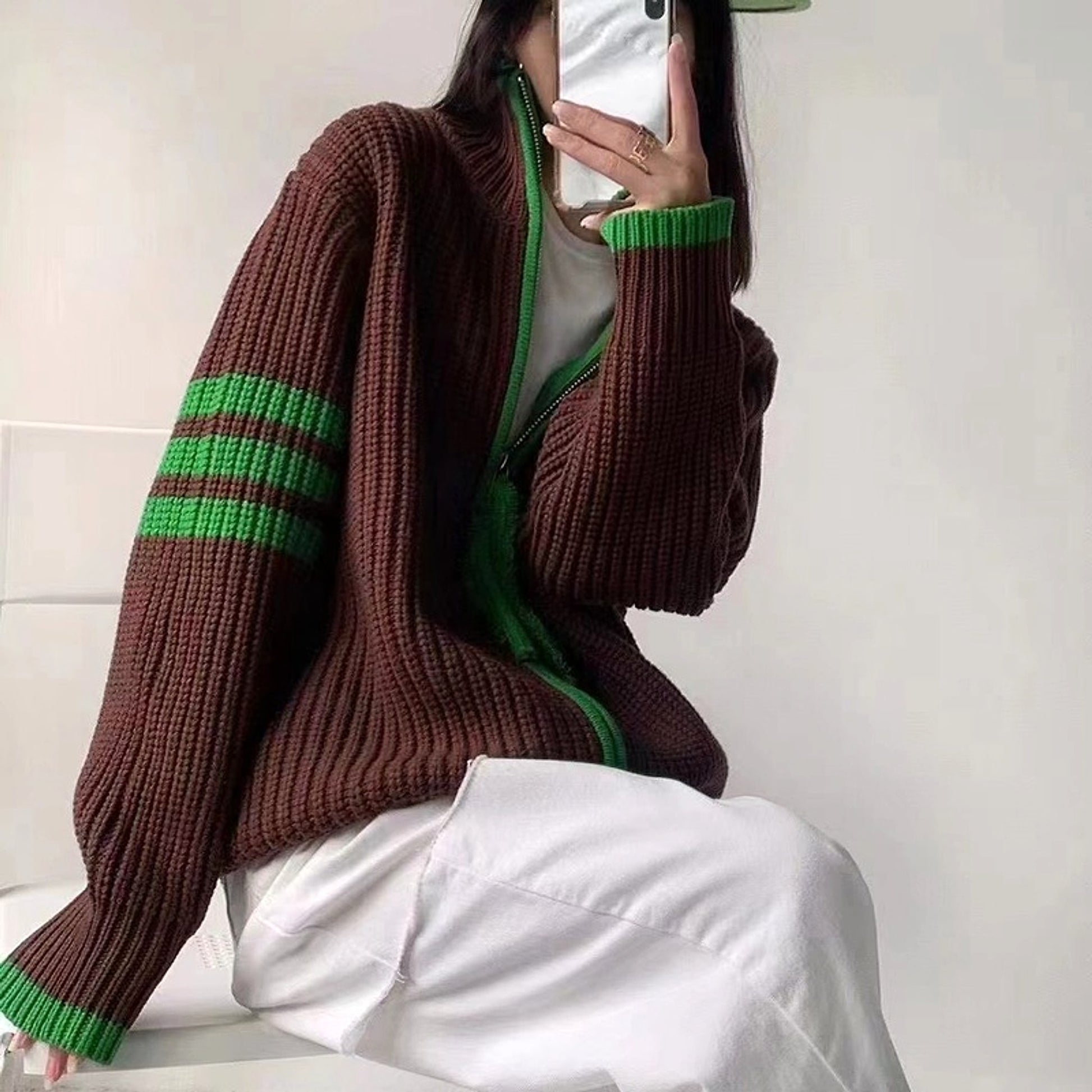 Zipped Stand Collar Sweater Coat Women - Edition 25 - enhanced image 4