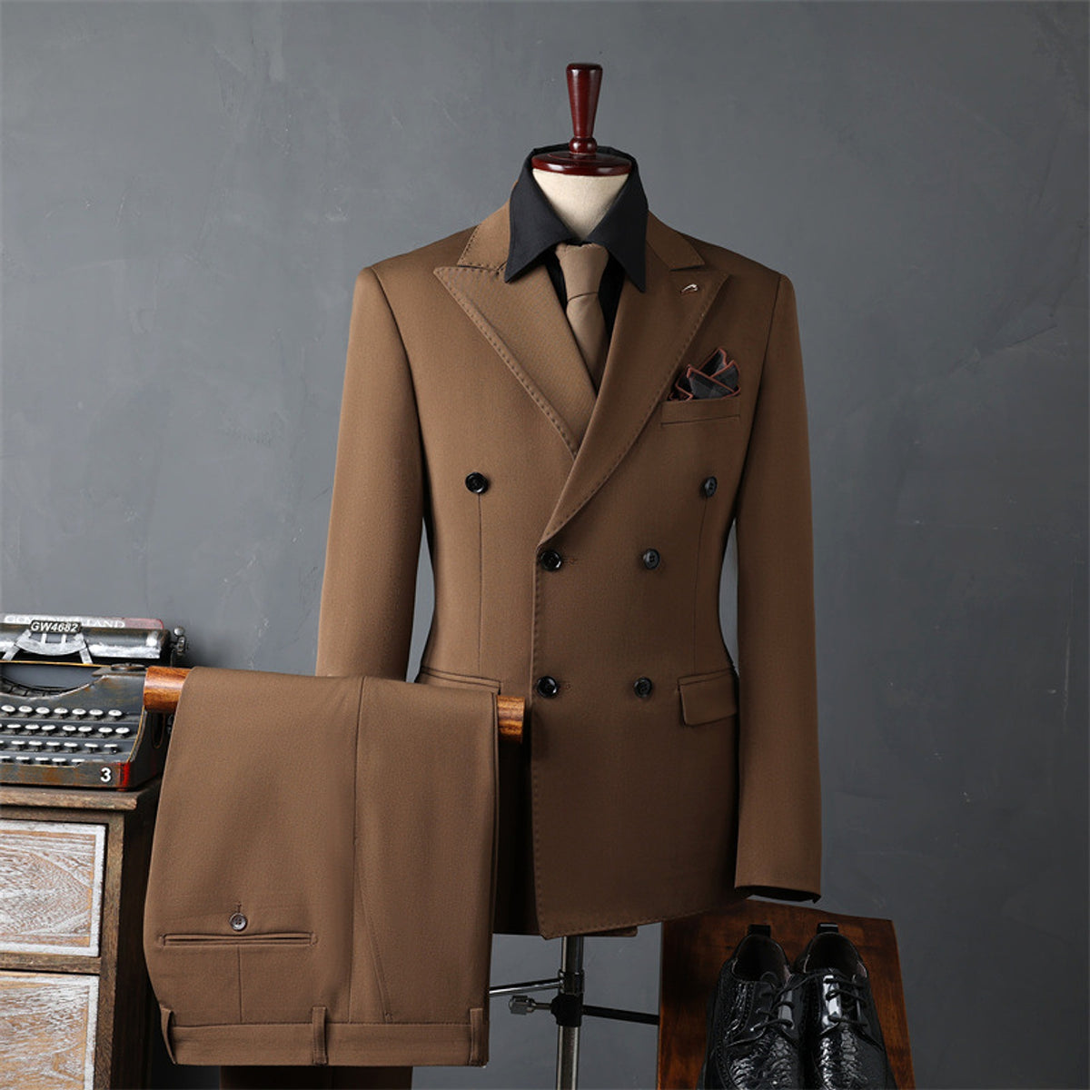 Vanderfort™ – Double-Breasted 3-Piece Suit - enhanced image 4