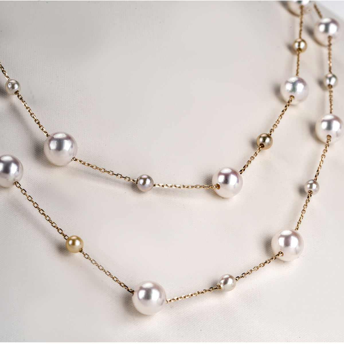 Mixed Color Star Pearl Sweater Necklace - enhanced image 4