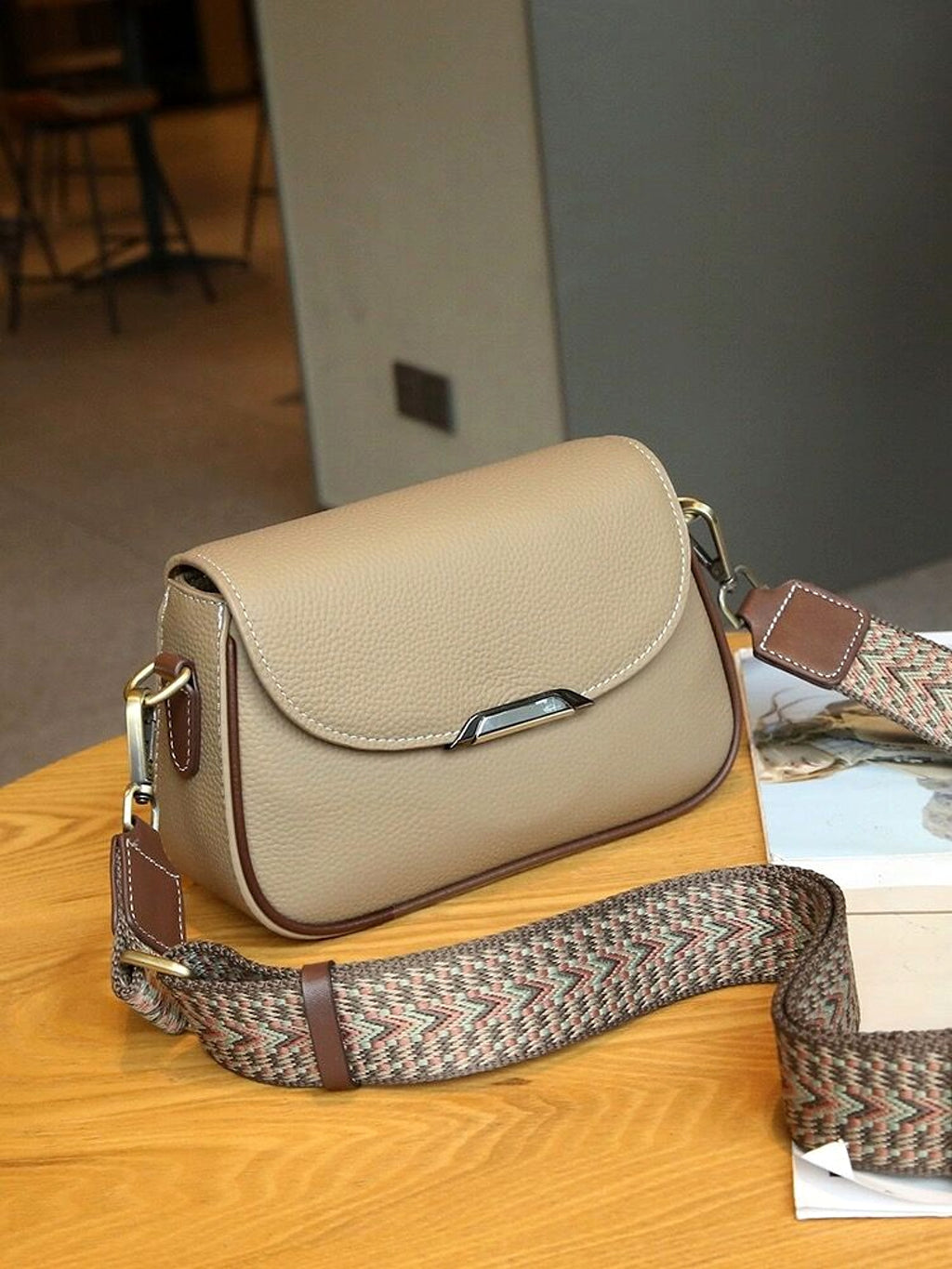SolunaLuxe™ – Urban Nomad Square Bag - enhanced image 4