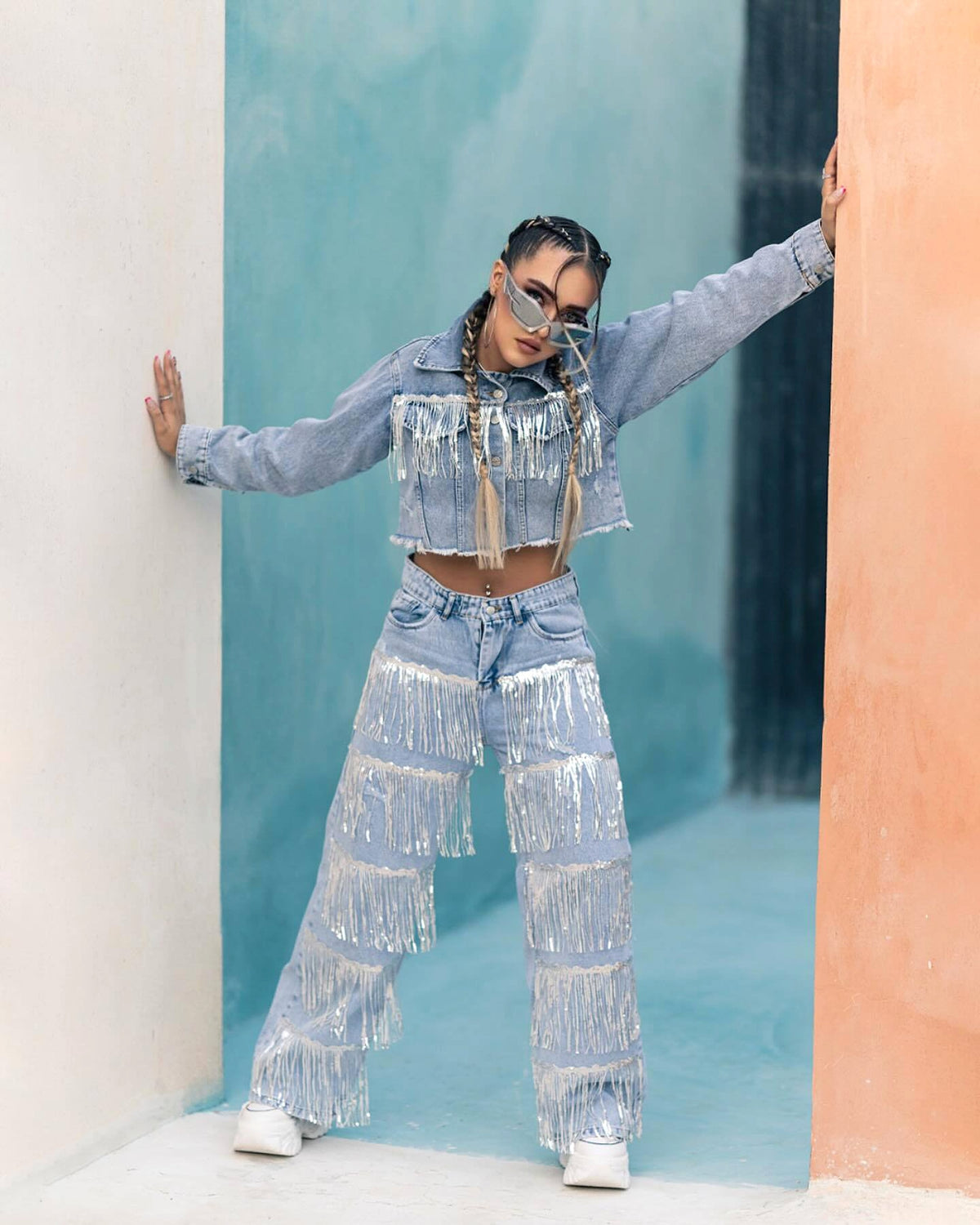 Tassel Lights Denim – Haute Edition 25 - enhanced image 4