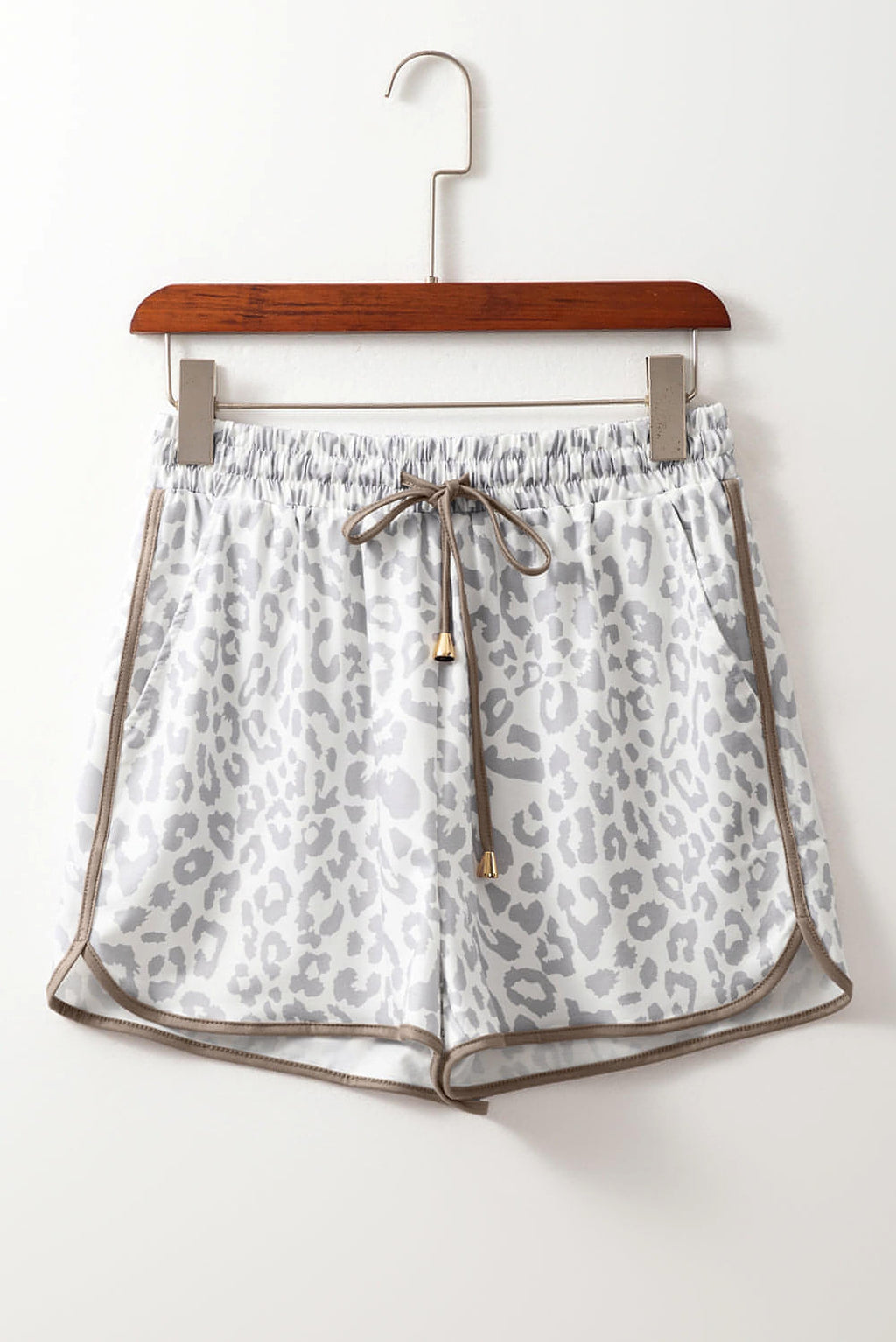 White Leopard Elastic Waist Lace up Contrast Trim Casual Shorts - enhanced image 4