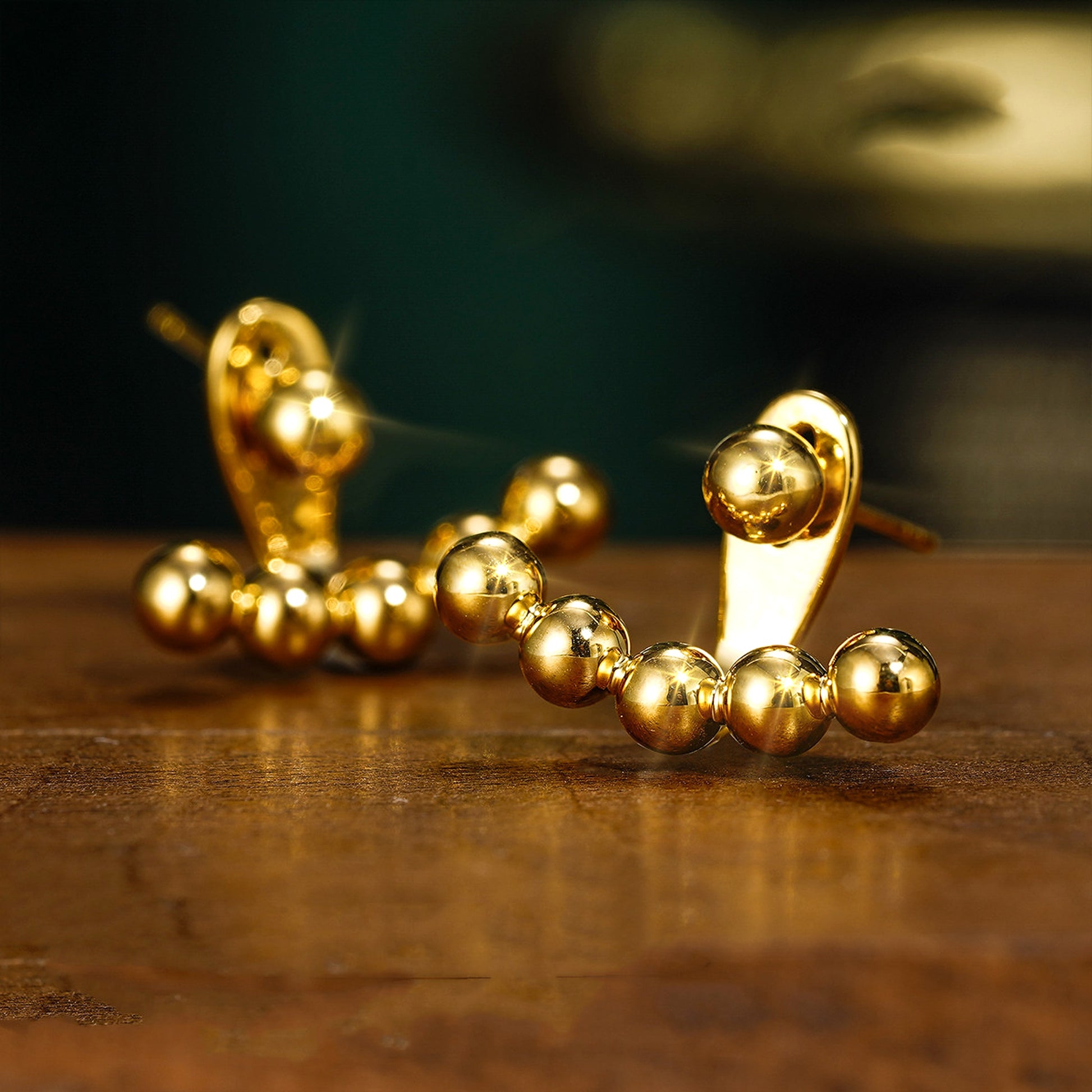 Women's Fashionable And Temperamental Geometric Earrings - enhanced image 4