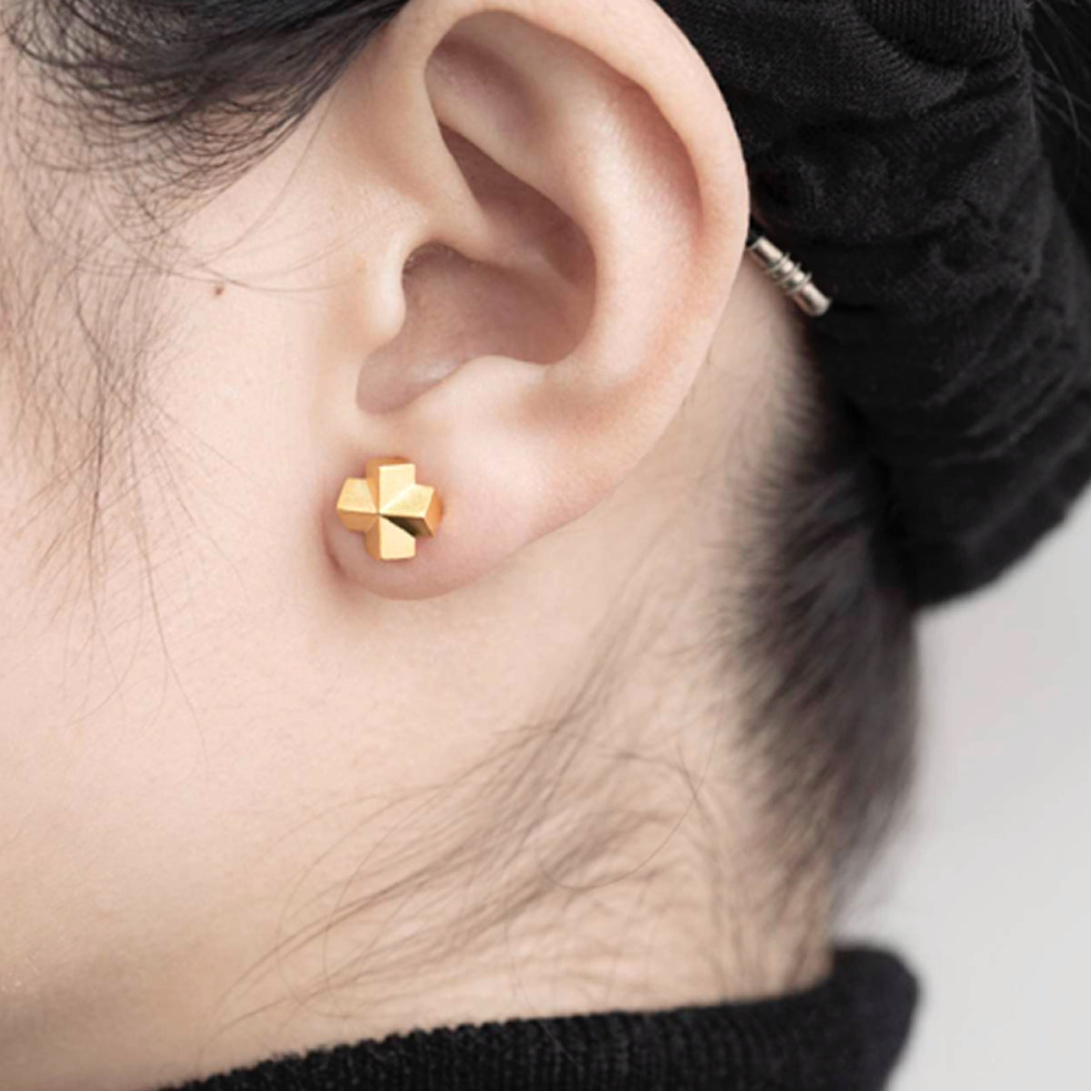 Women's Simple Minimalist Sketch Geometric Earrings - enhanced image 4