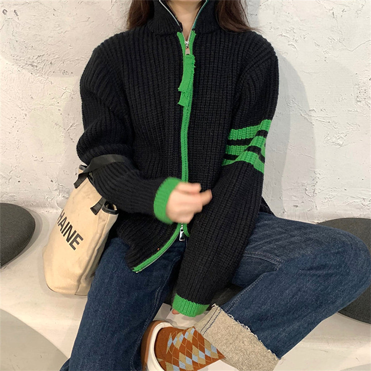 Zipped Stand Collar Sweater Coat Women - Edition 25 - enhanced image 5