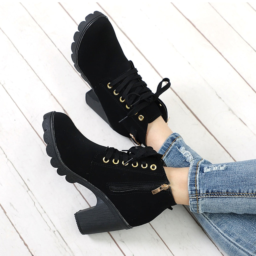 A.1 Cross strappy boots Women - enhanced image 5