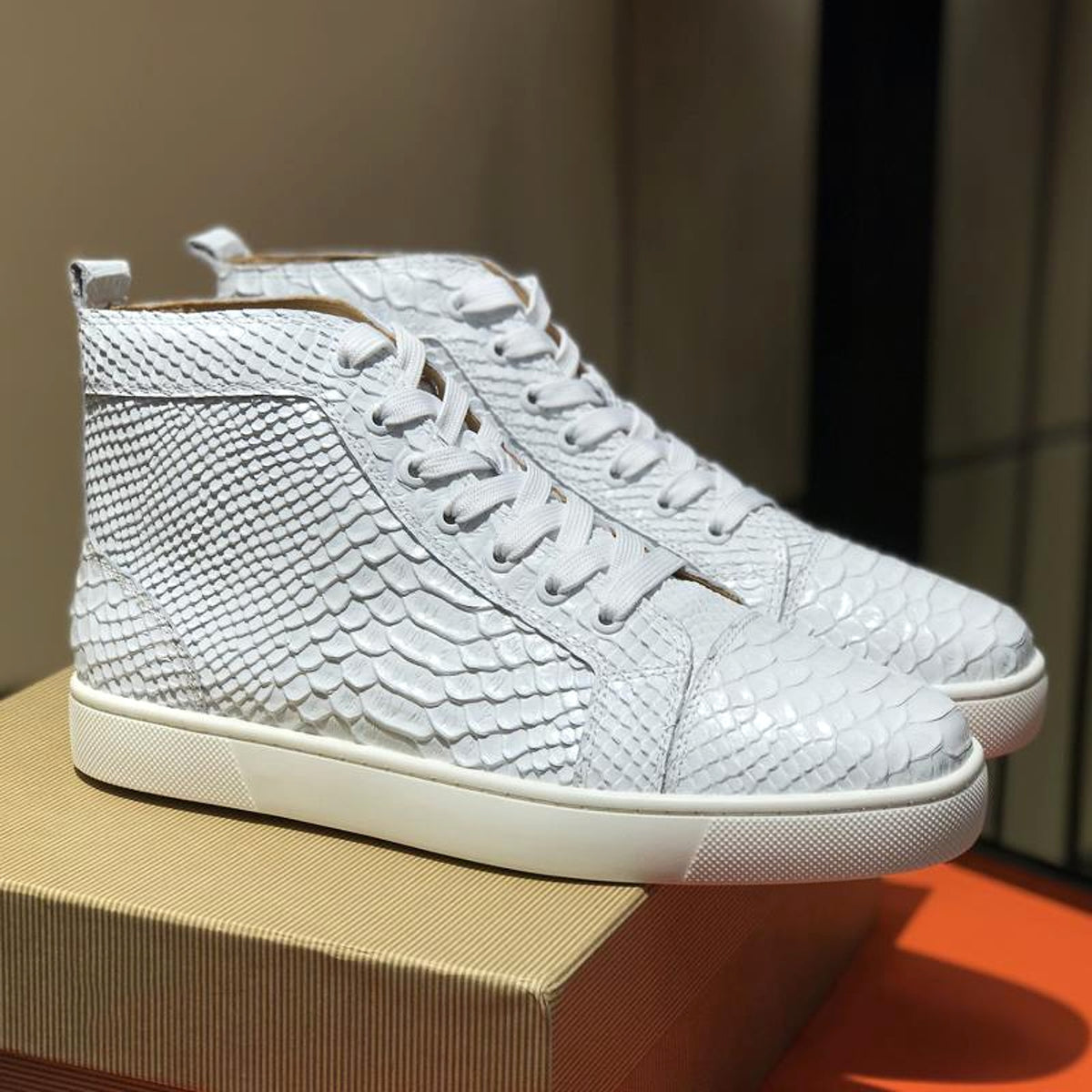 Men's High Top Casual Board Shoes Crocodile Pattern Sports Leather Light Face Internet Celebrity - enhanced image 5