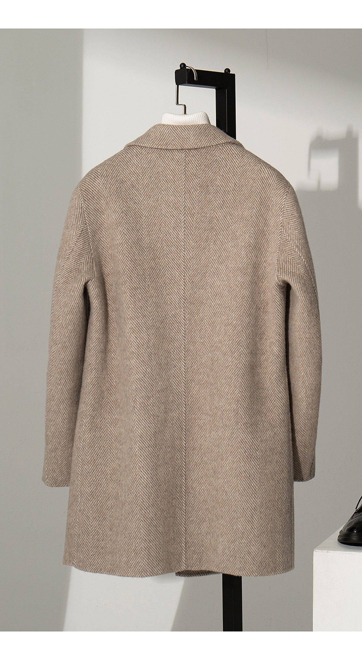 MetroElite™ Men's Wool Coat – Premium Herringbone Winter Edition - enhanced image 5