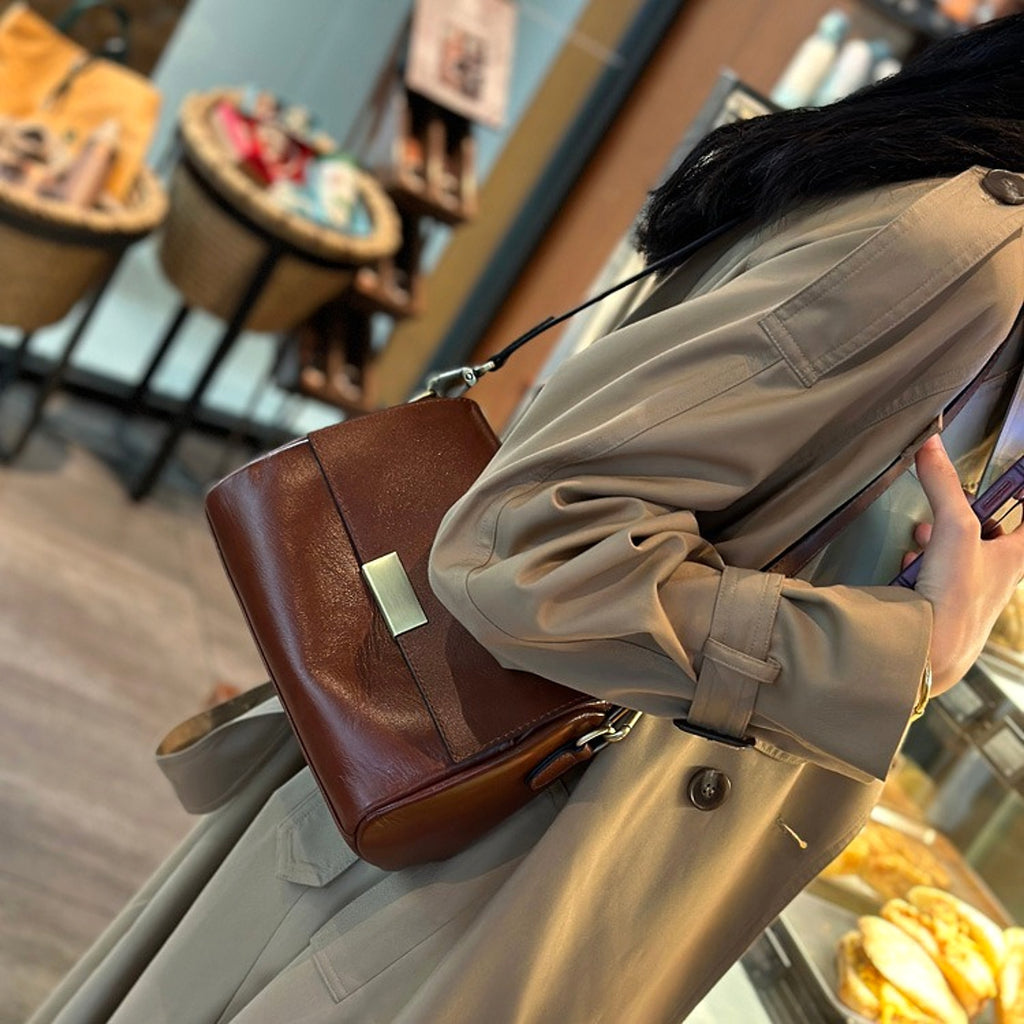 SolunaLuxe™ – Heritage Grace Shoulder Bag - enhanced image 5