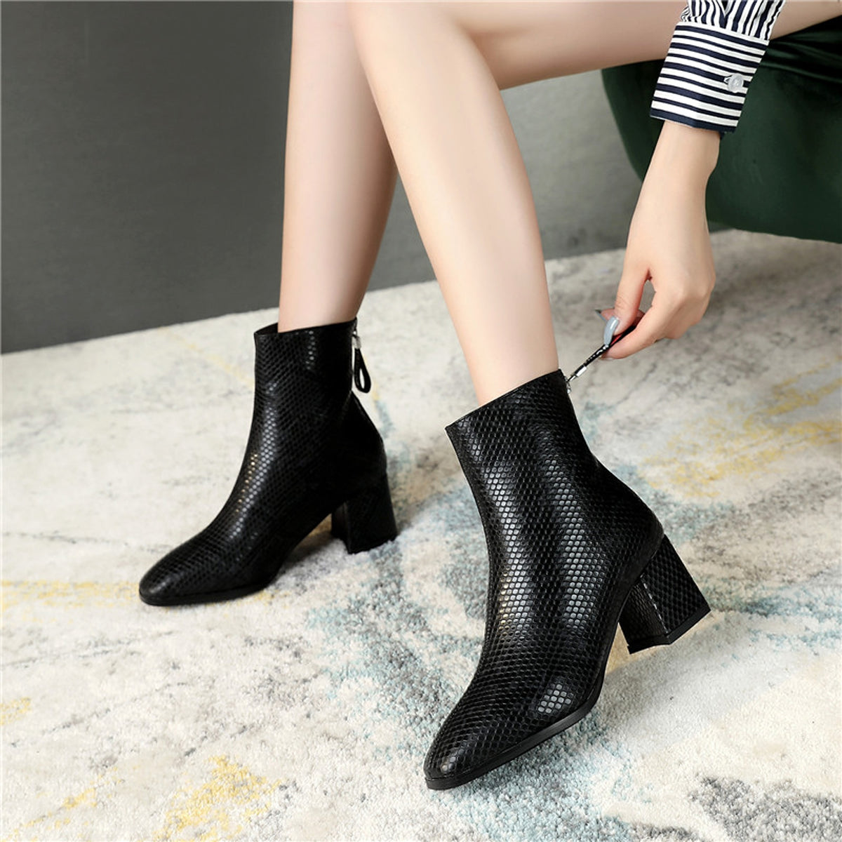 Women's boots with thick heel and large size - enhanced image 5