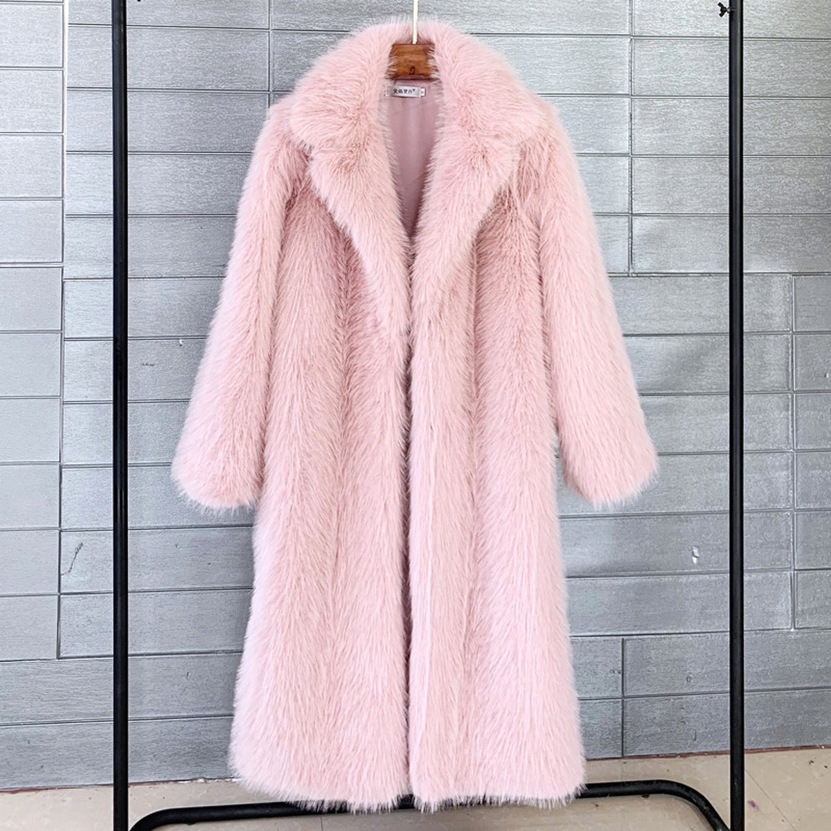 A Women's Suit Collar Jacket Fur - enhanced image 5