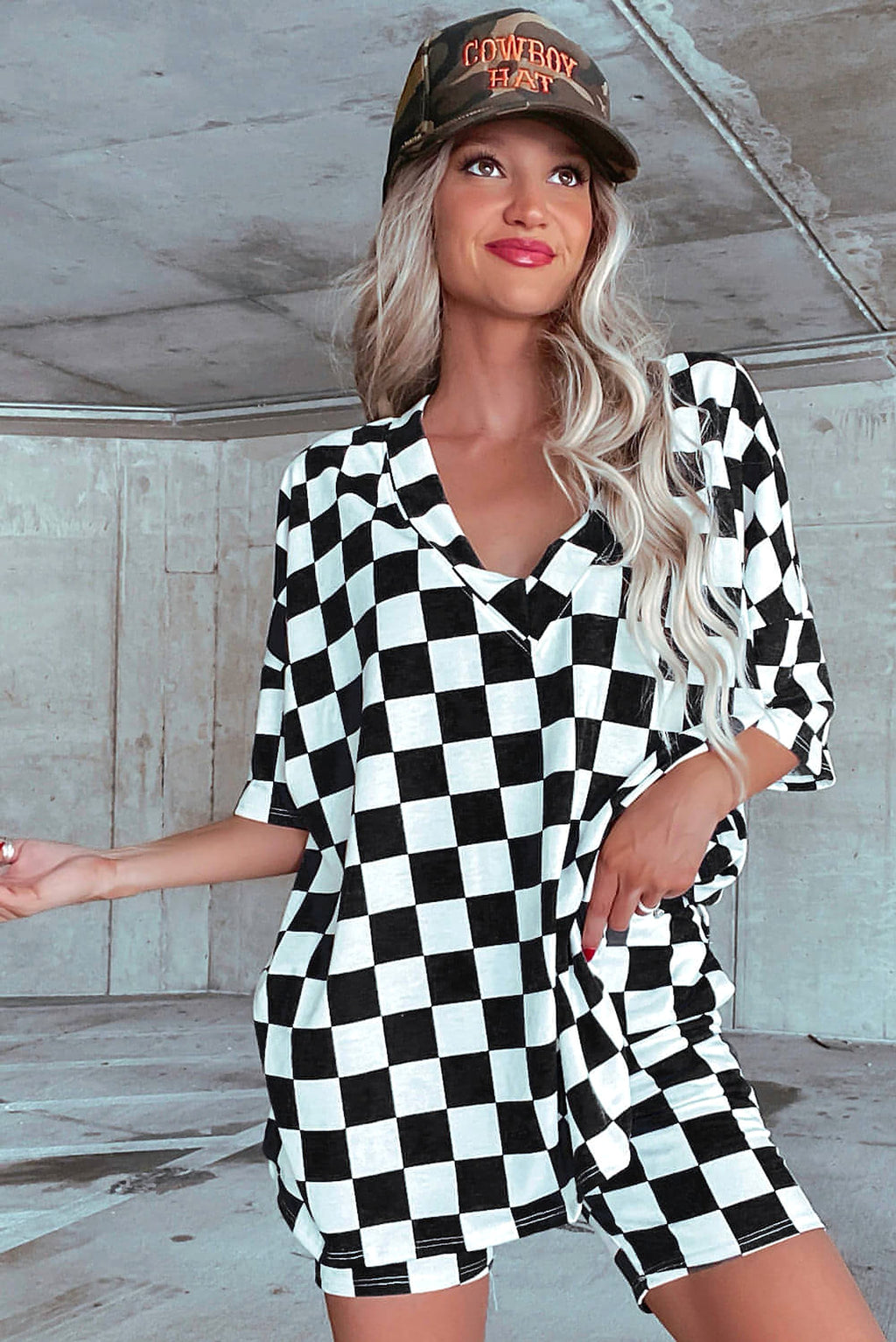 Black Checkerboard Print V Neck Loose Tee and Shorts Lounge Set - enhanced image 6
