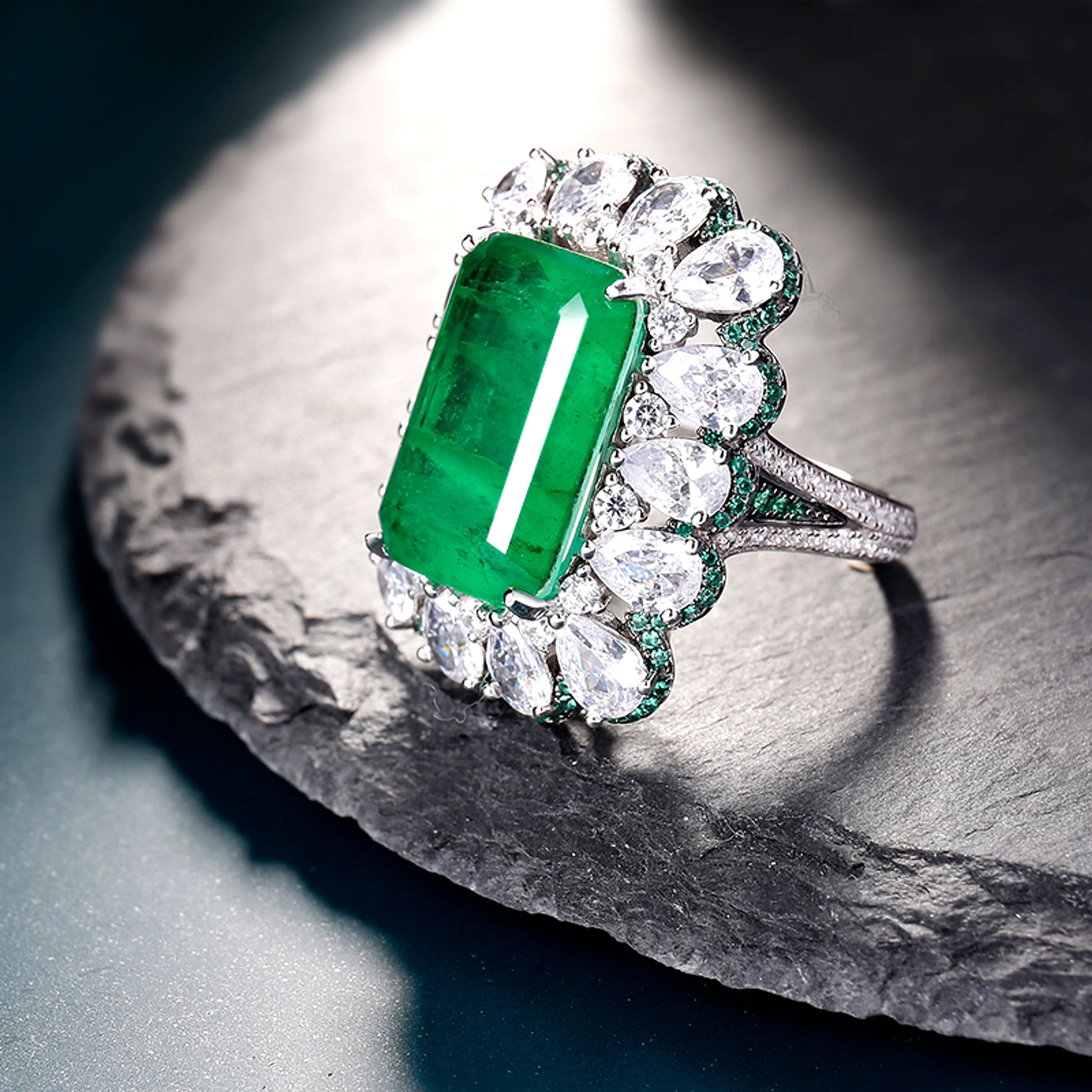LuxeJewels™ - FrostÉmeraude  – Regal Emerald Statement Ring - enhanced image 6