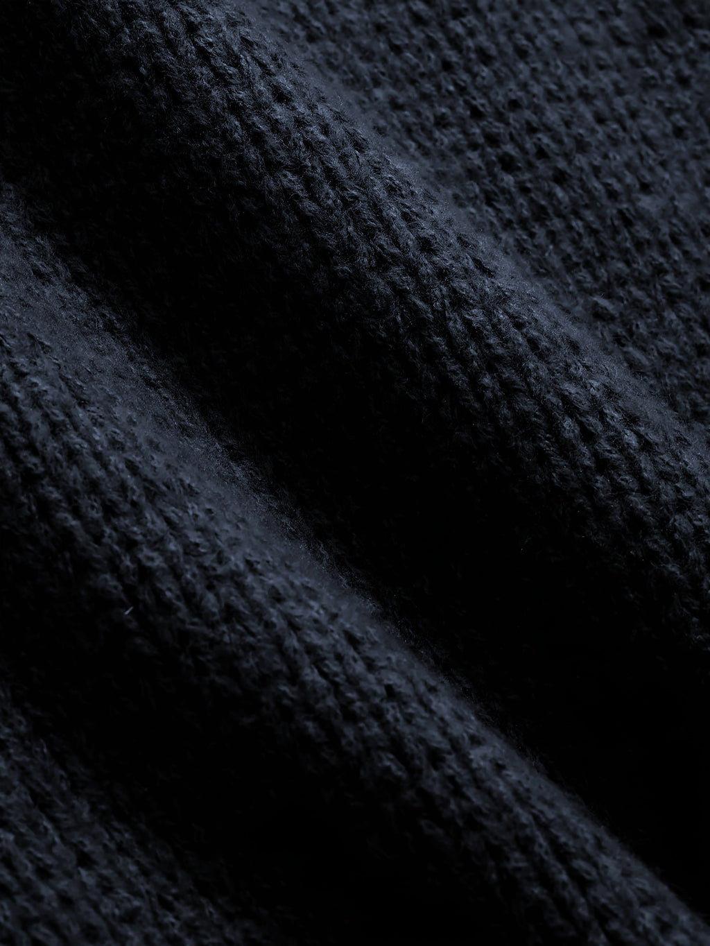 Solid Color Loose Knitted Pullover Leisure Japanese-style Retro Long Sleeve Round Neck Sweater Men - enhanced image 6