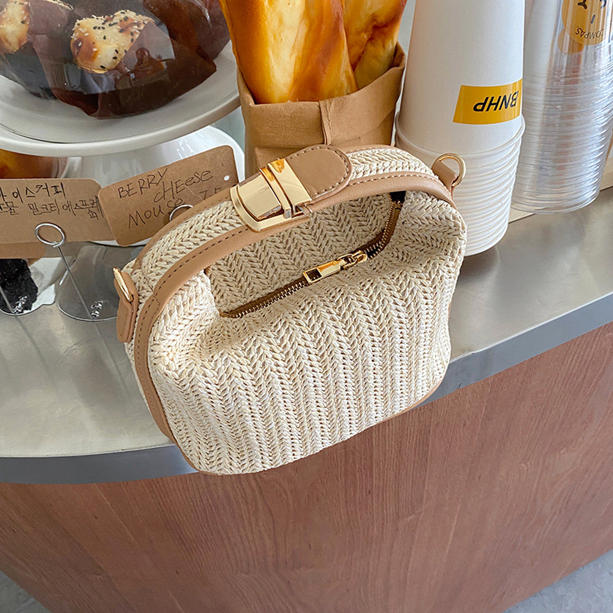 SolunaWeave™ – Urban Straw Zip Bag - enhanced image 6