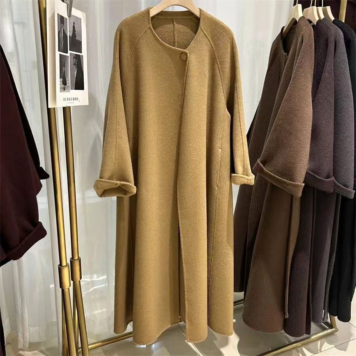 Women's Reversible Cashmere Coat – Elegant & Versatile Winter Style - enhanced image 6