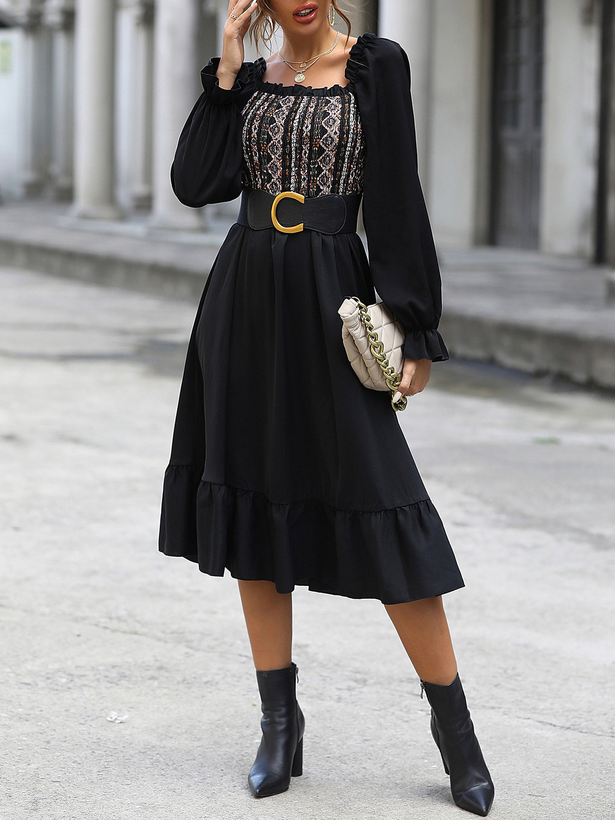 Women's Square-neck Cinched Midi Dress - enhanced image 6
