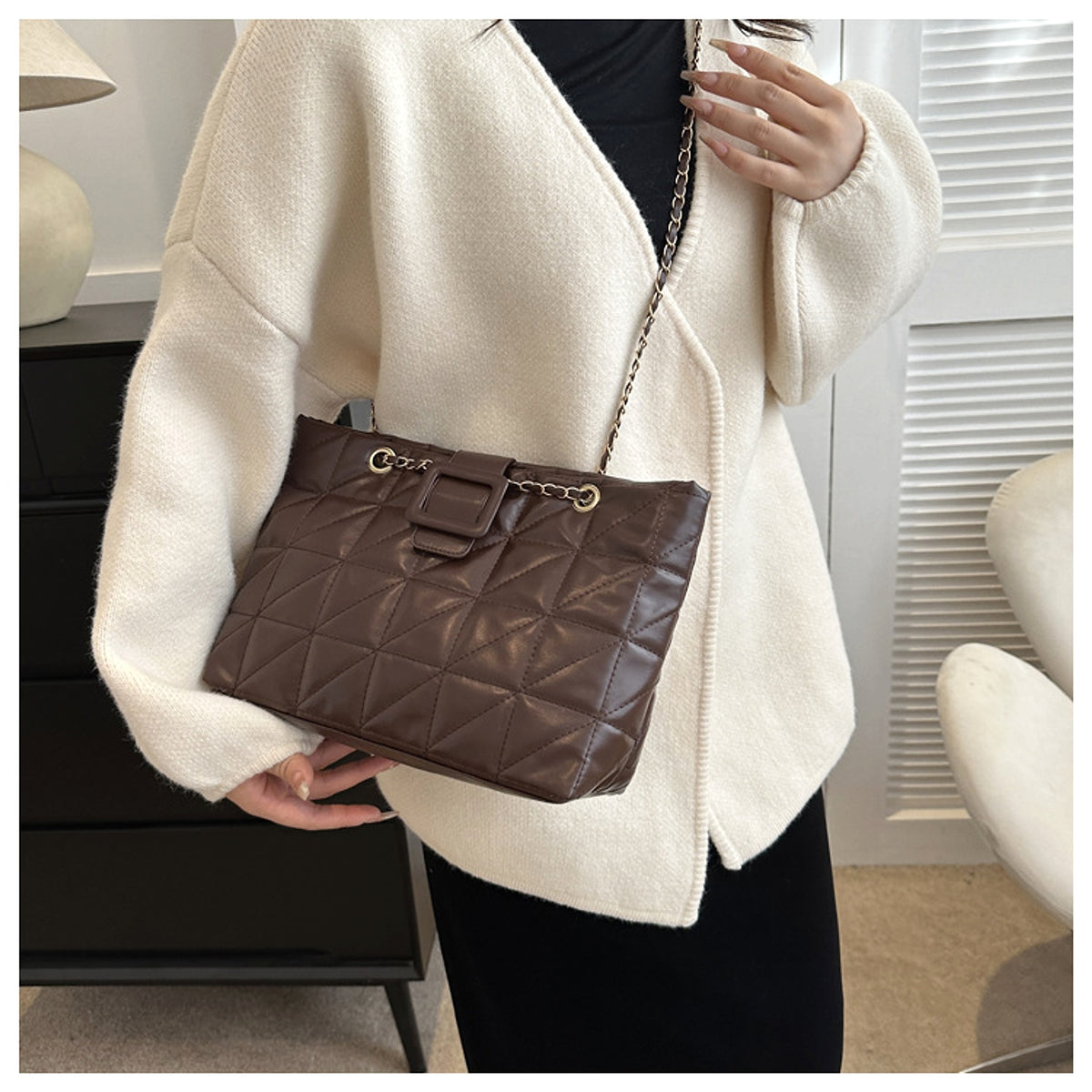 ChicLuxe™ – Quilted Chain Shoulder Bag Inspired by Iconic Parisian Style - enhanced image 7