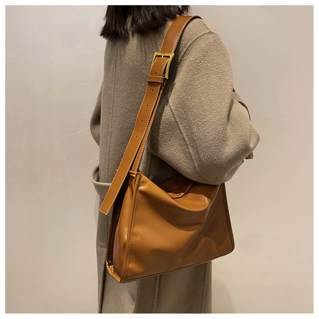 CityEdit™ – Retro Large Tote with Bold Strap - enhanced image 7