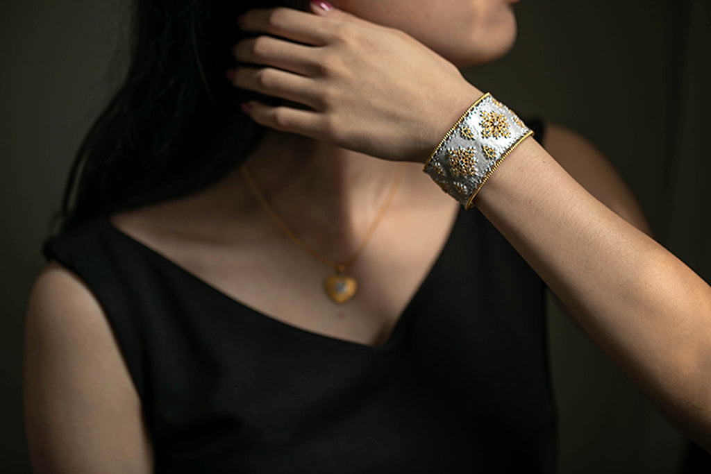 European And American Retro Classic Snowflake Bracelet - enhanced image 7