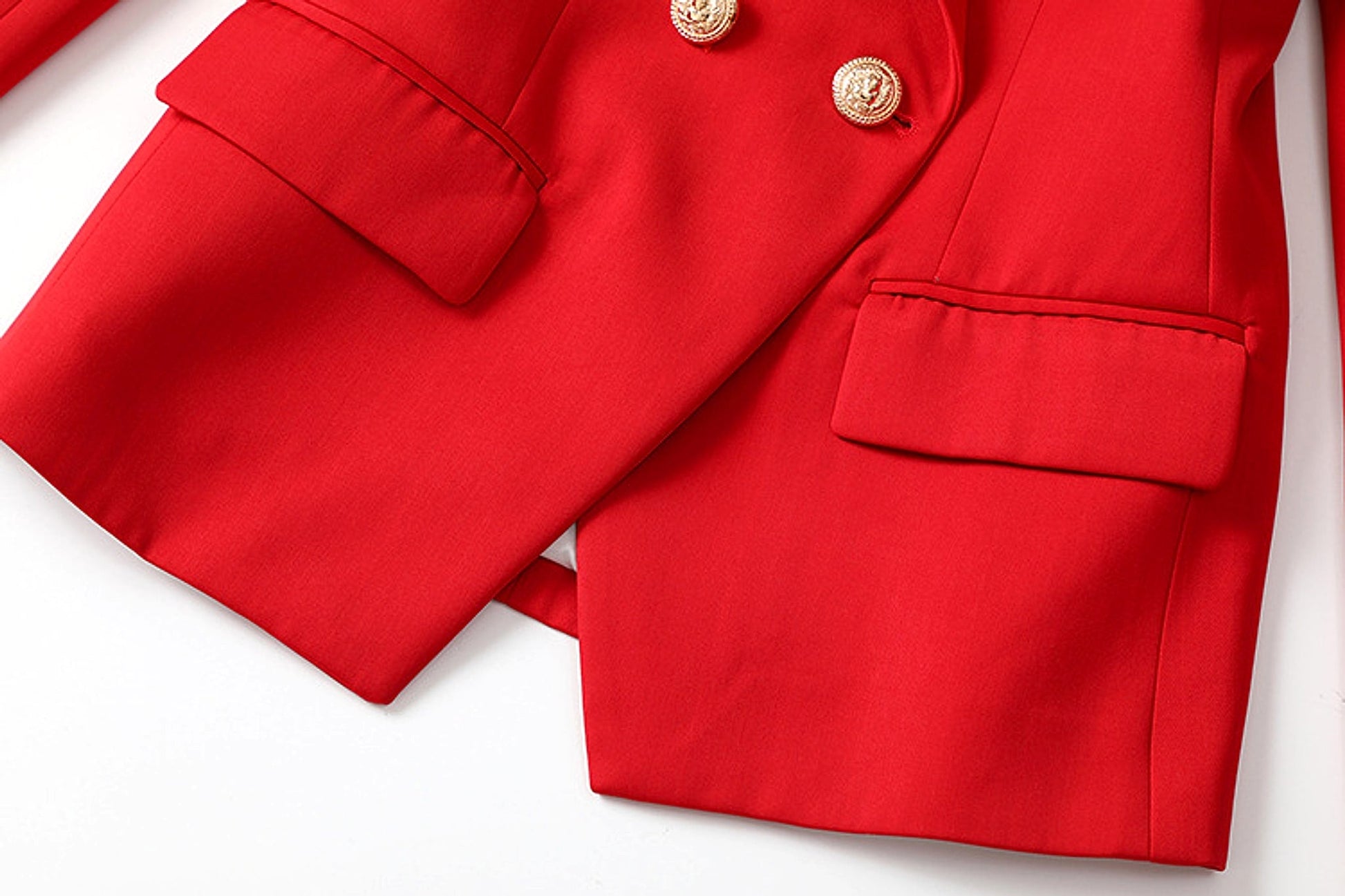 LUXE_EDIT™ – Royal Red Blazer (Princess Diana Tribute Edition)