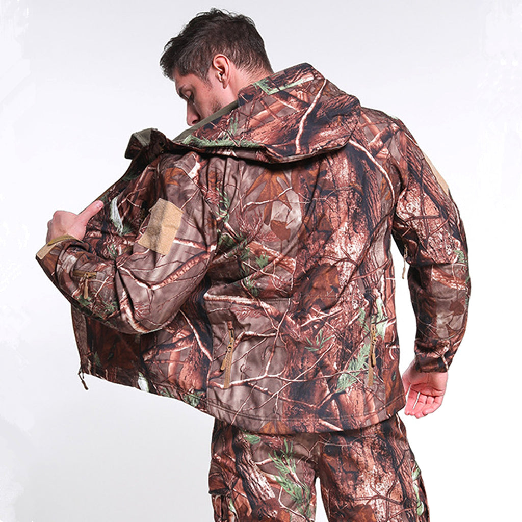 Men Outdoor Windproof And Waterproof Warm Rushing Jacket - enhanced image 7