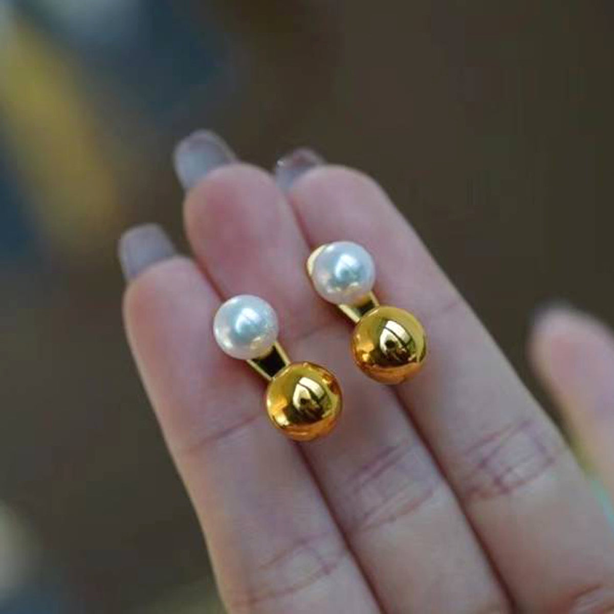 Pearl And Small Gold Ball Combined With Gold Earrings - enhanced image 7