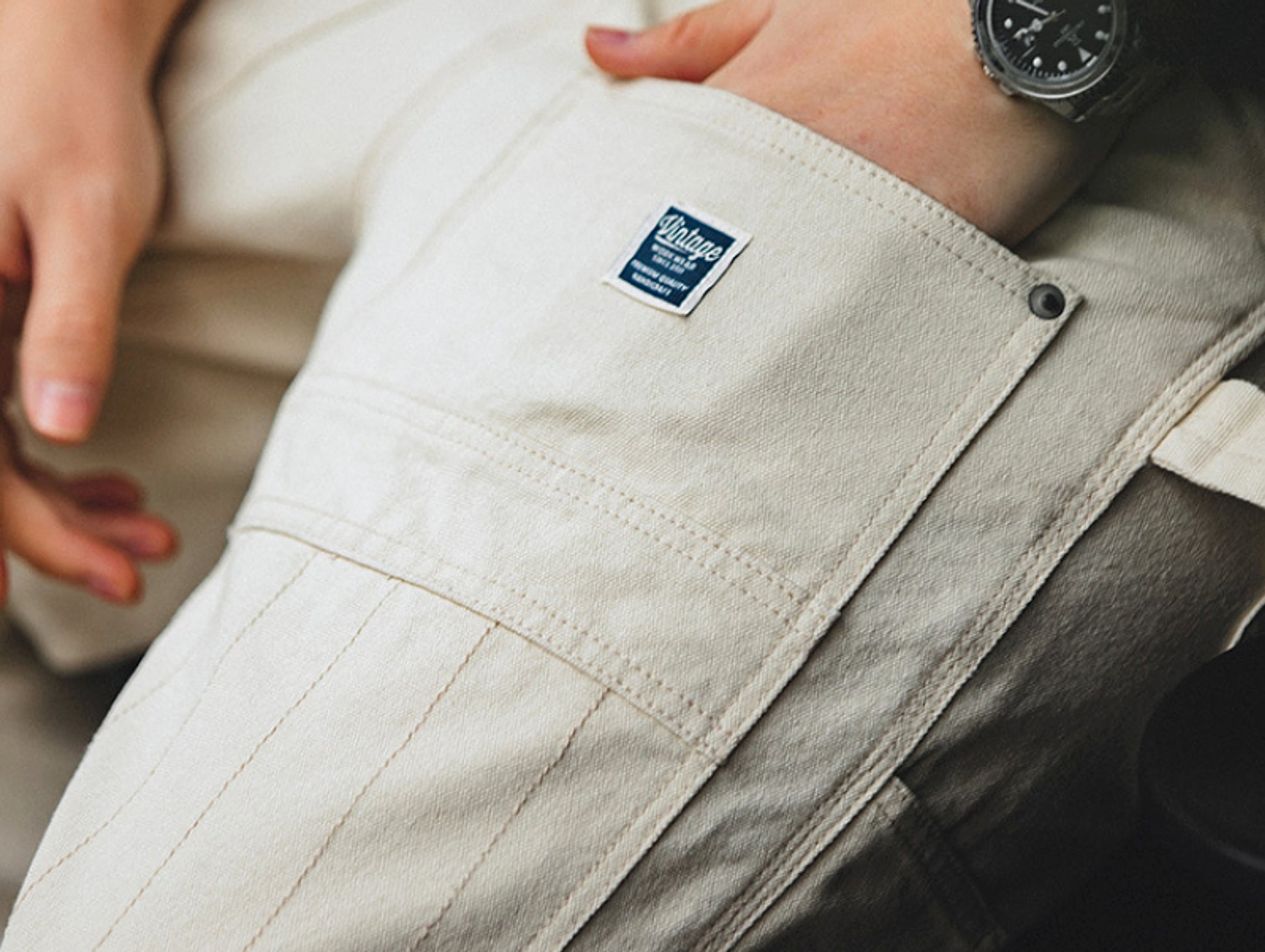 Retro Distressed Loose Creamy-white Jeans For Men - enhanced image 7