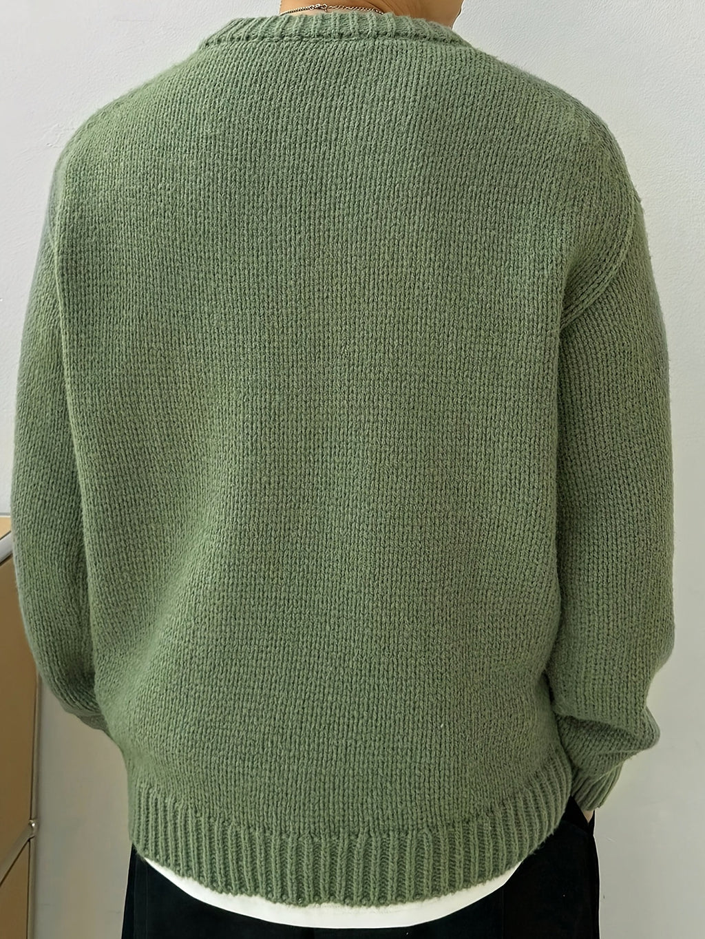 Solid Color Loose Knitted Pullover Leisure Japanese-style Retro Long Sleeve Round Neck Sweater Men - enhanced image 7