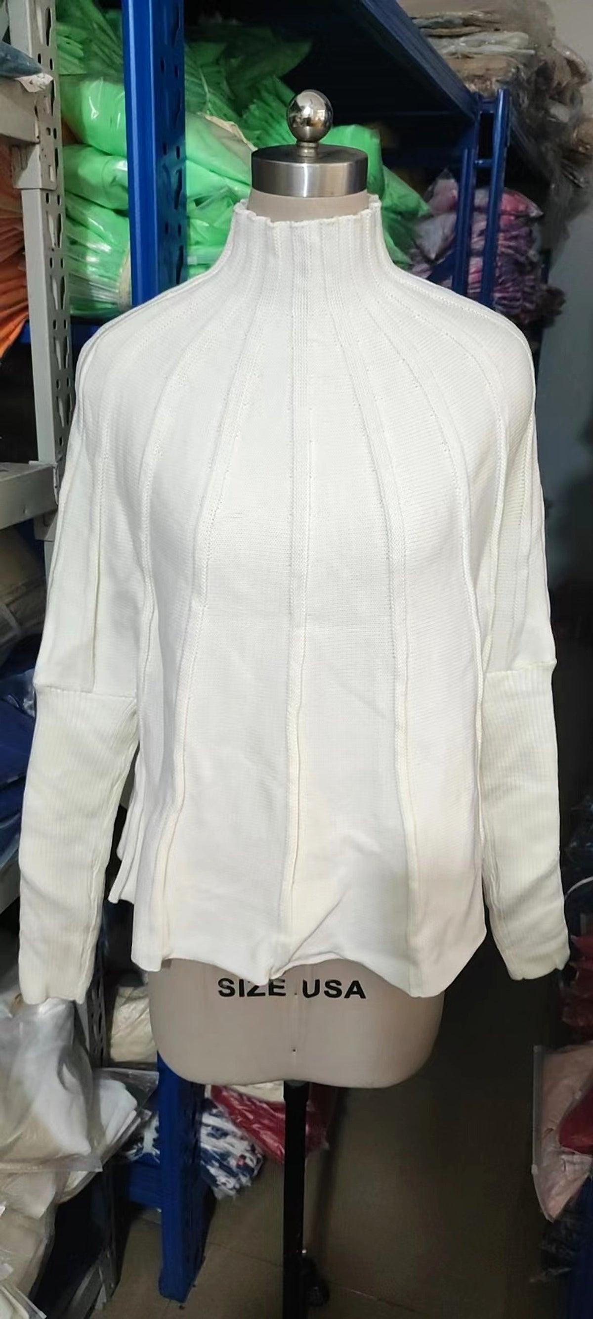 Solid Color Loose Spider Mesh Casual Short Sweater Women - enhanced image 8