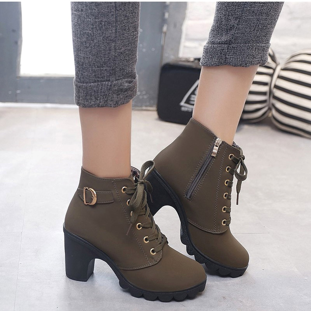 A.1 Cross strappy boots Women - enhanced image 9