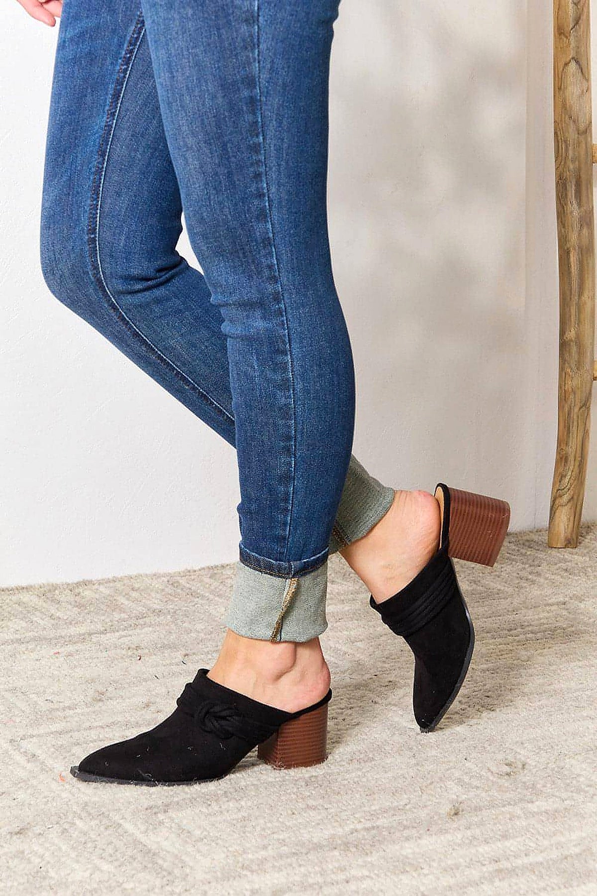 East Lion Corp Pointed-Toe Braided Trim Mules - enhanced image 9