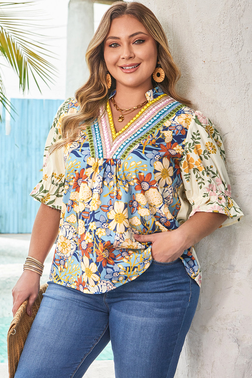 Multicolour Plus Size Floral Print Woven V Neck Half Sleeve Blouse - enhanced image 9