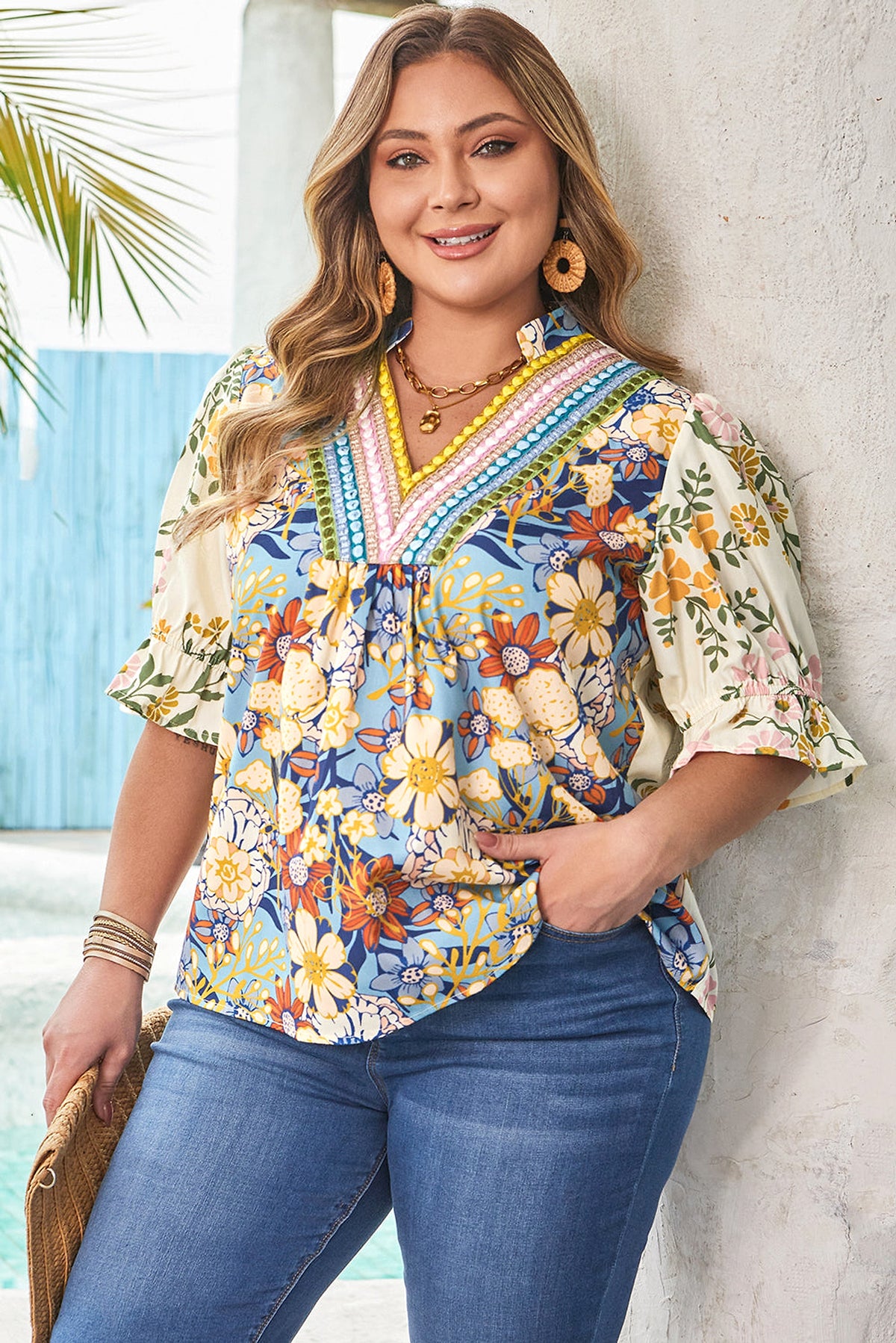 Multicolour Plus Size Floral Print Woven V Neck Half Sleeve Blouse - enhanced image 9