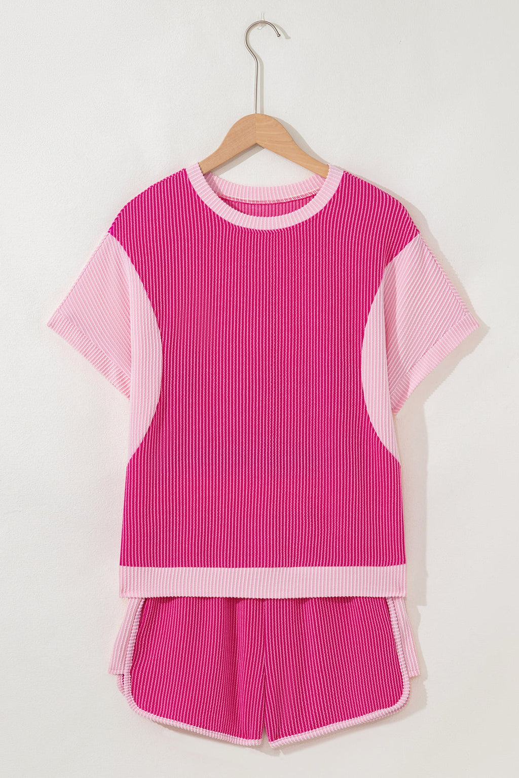Rose Red 3D Spiral Ribbed Texture 2 Tones Patchwork Short Set - enhanced image 9