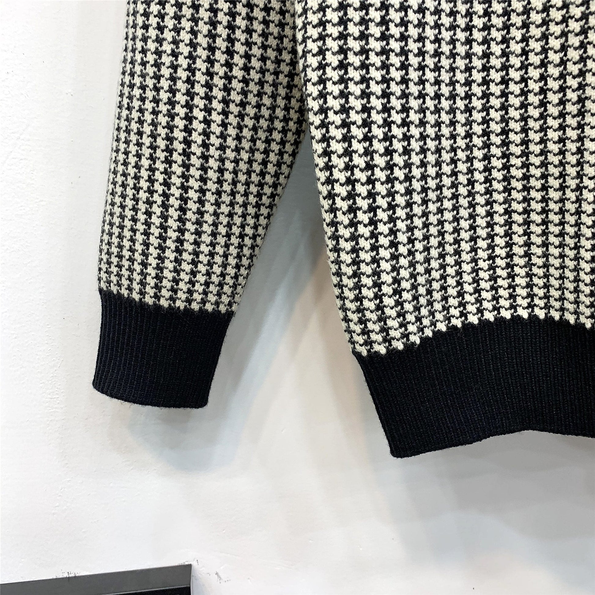 NordKnit™ – Classic Plaid Slim Fit Pullover