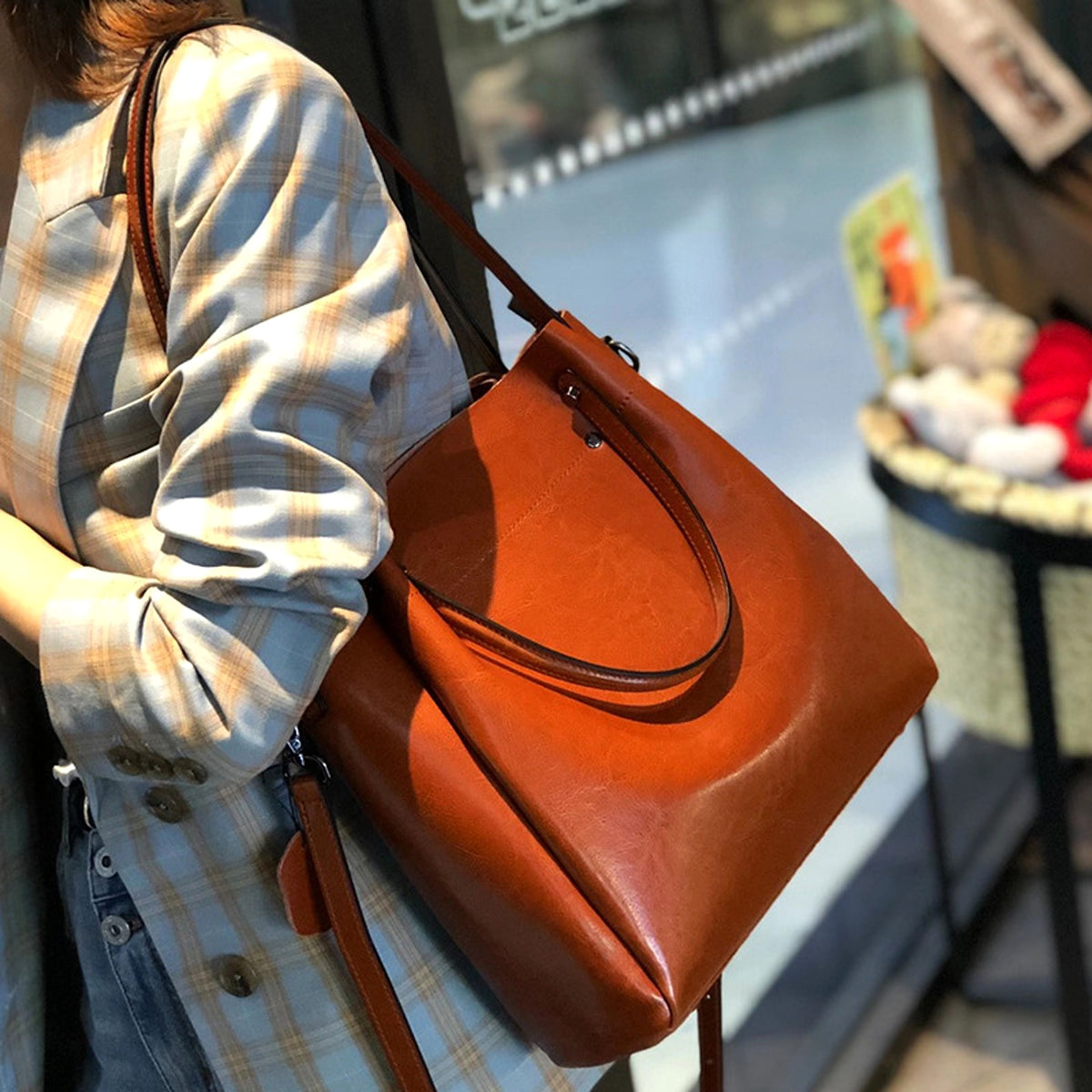 SolunaWeave™ – Heritage Luxe Leather Tote - enhanced image 9