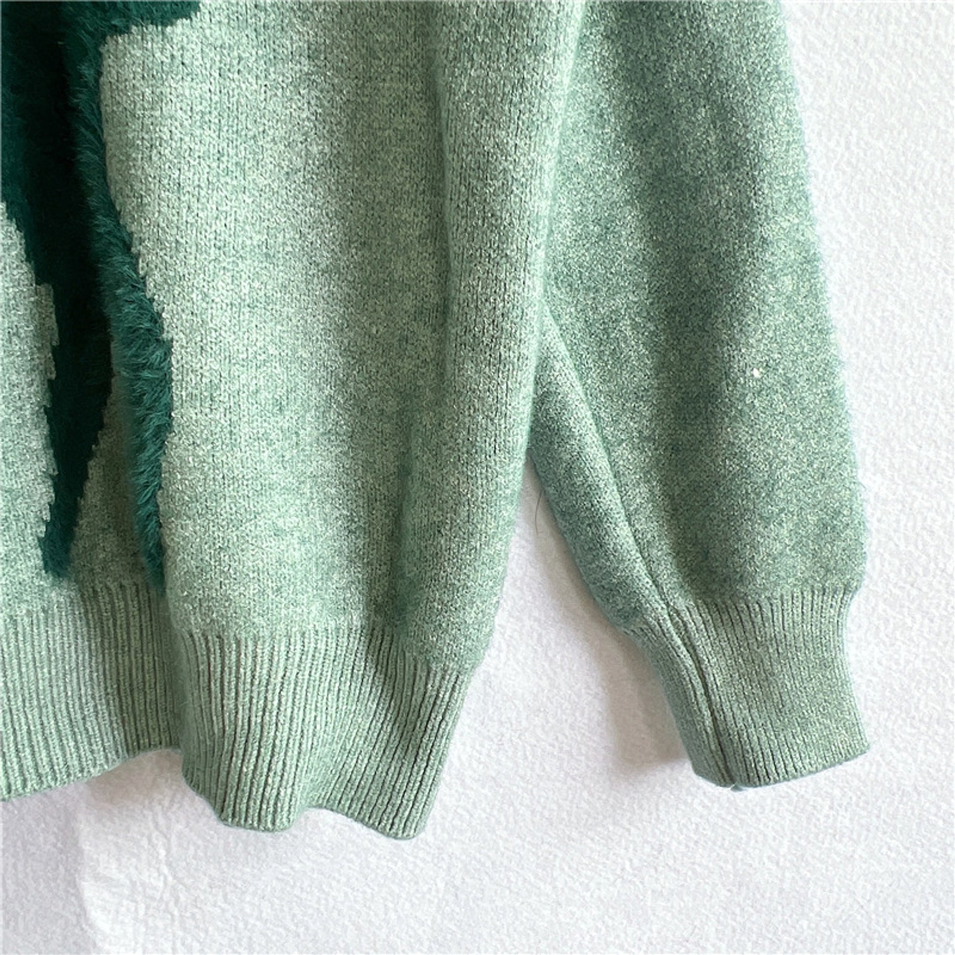 Women's Fashion Round Neck Long Sleeve Knitted Christmas Sweater - enhanced image 9