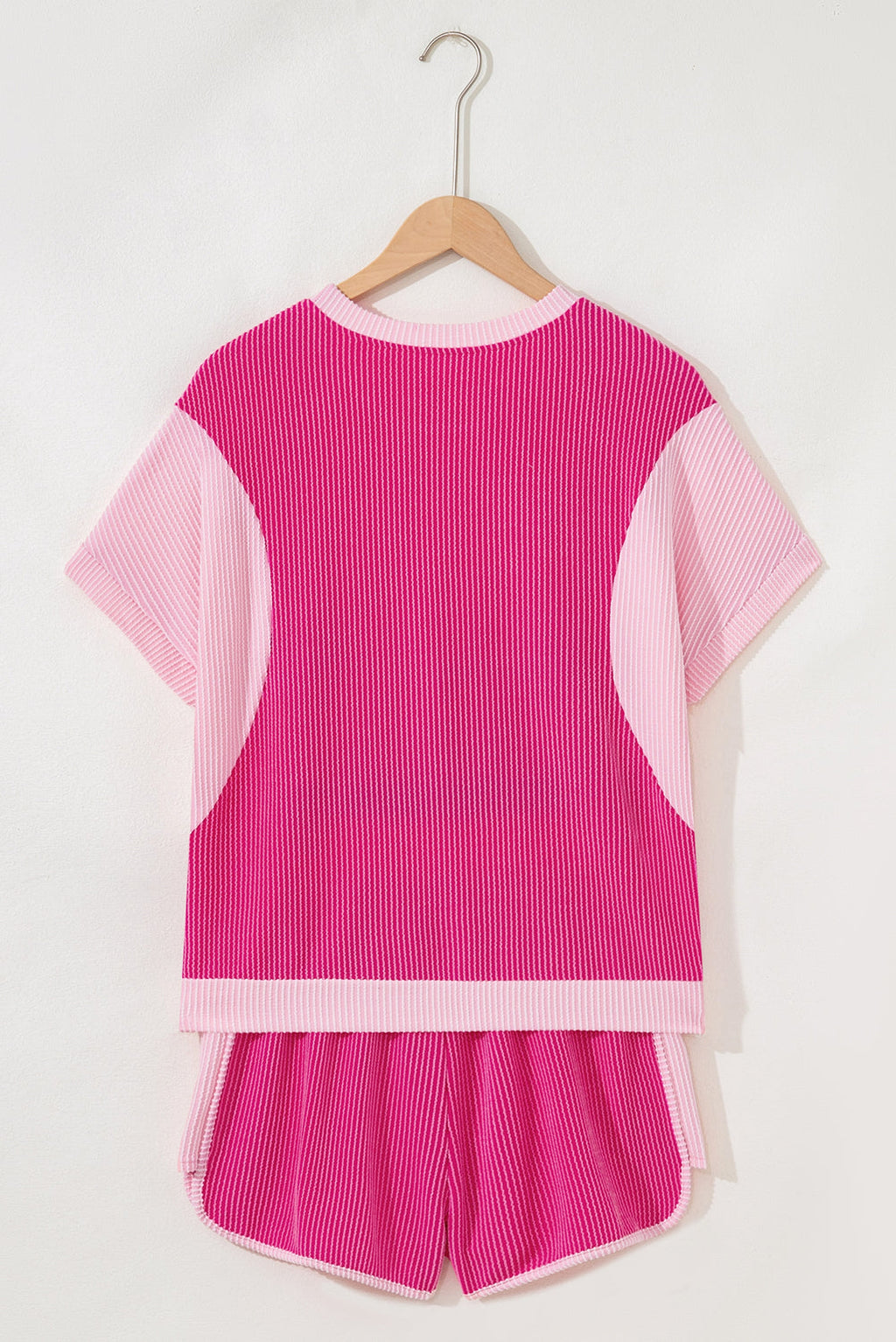 Rose Red 3D Spiral Ribbed Texture 2 Tones Patchwork Short Set - enhanced image 10